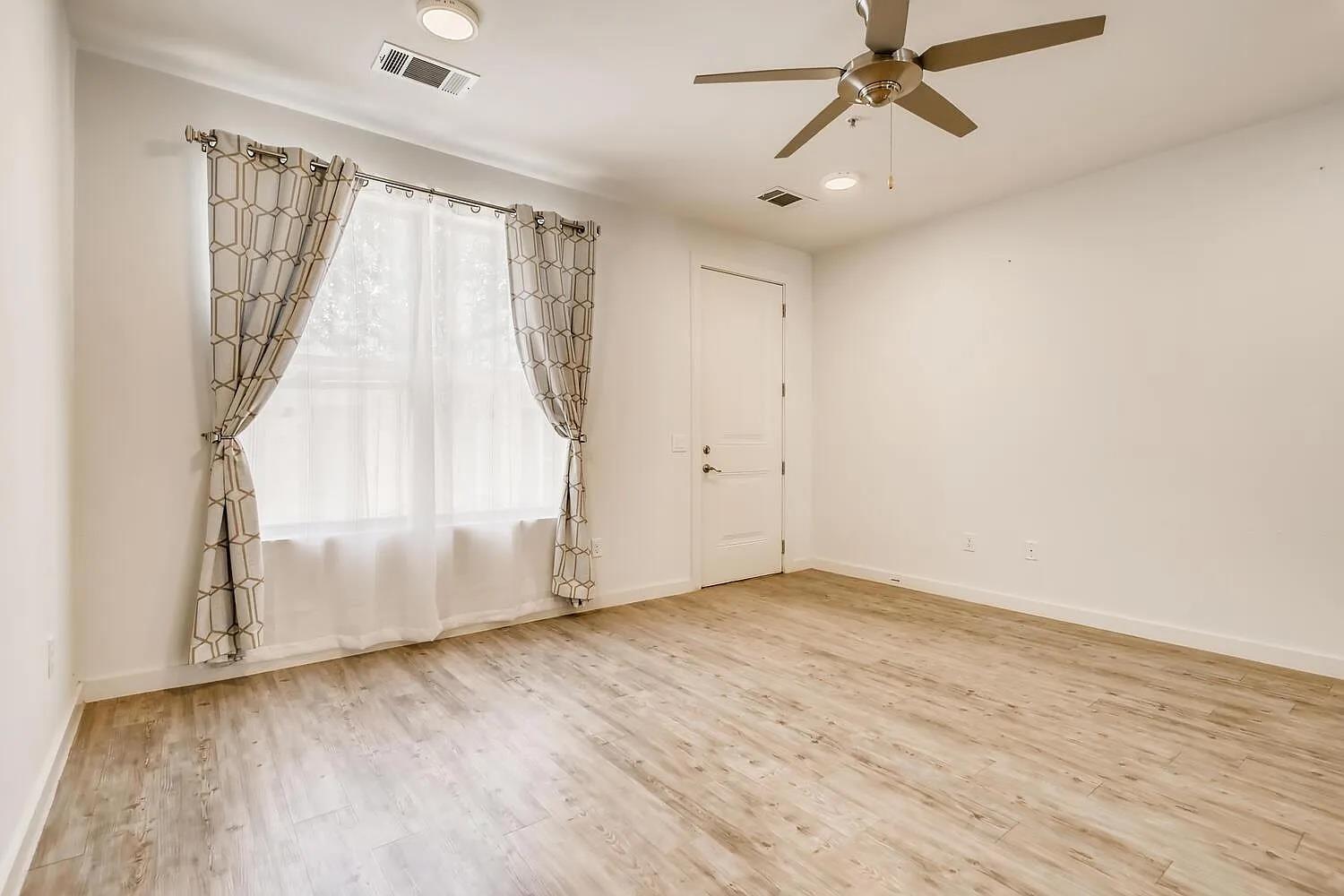 7805 Cooper LN #206 — photo 4