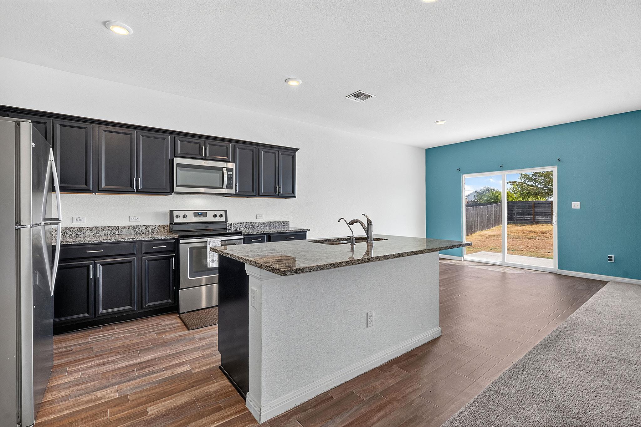 13513 Robert Wagner BND — photo 3