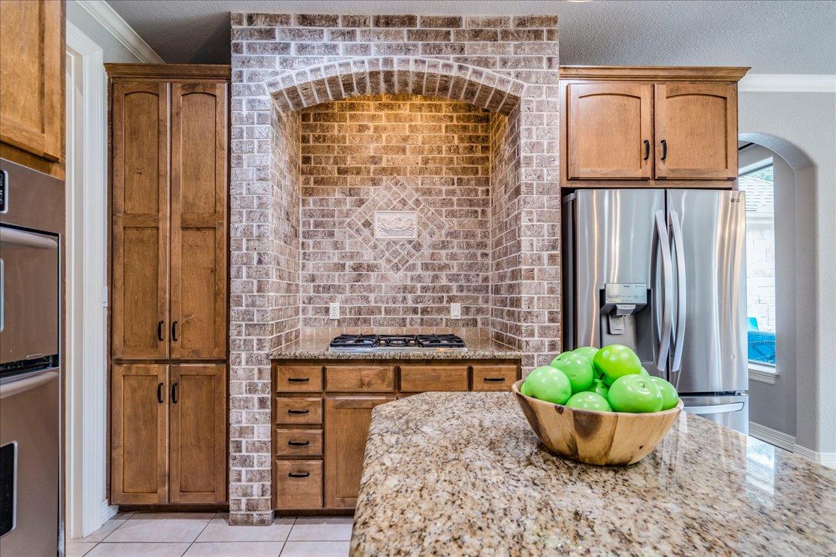 103 Silverstone DR — photo 4