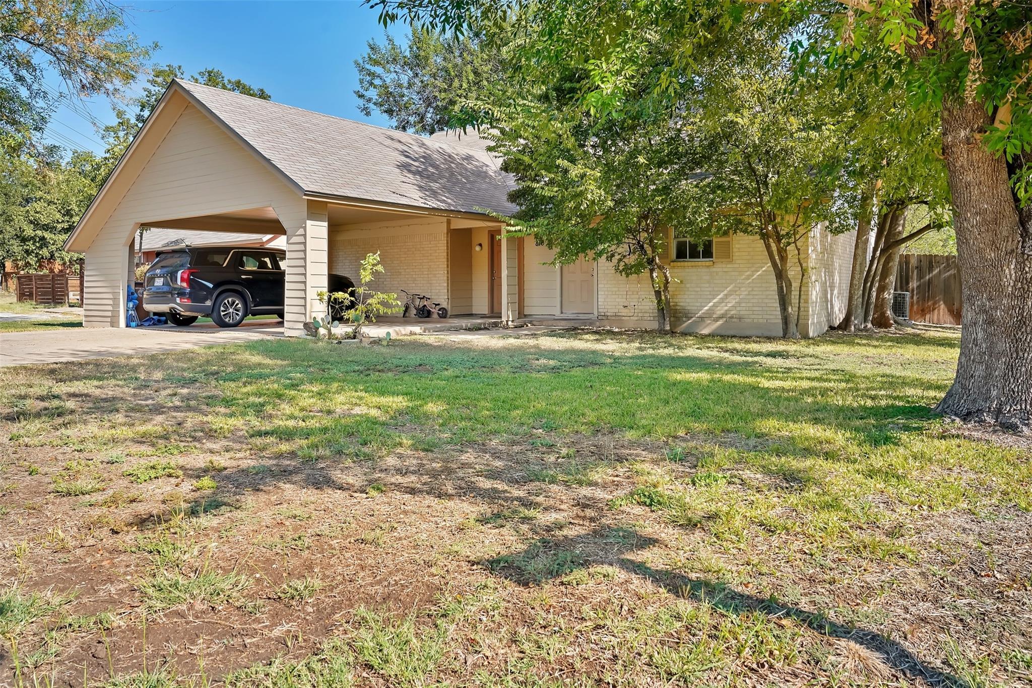 818 Sahara Ave #B — photo 3
