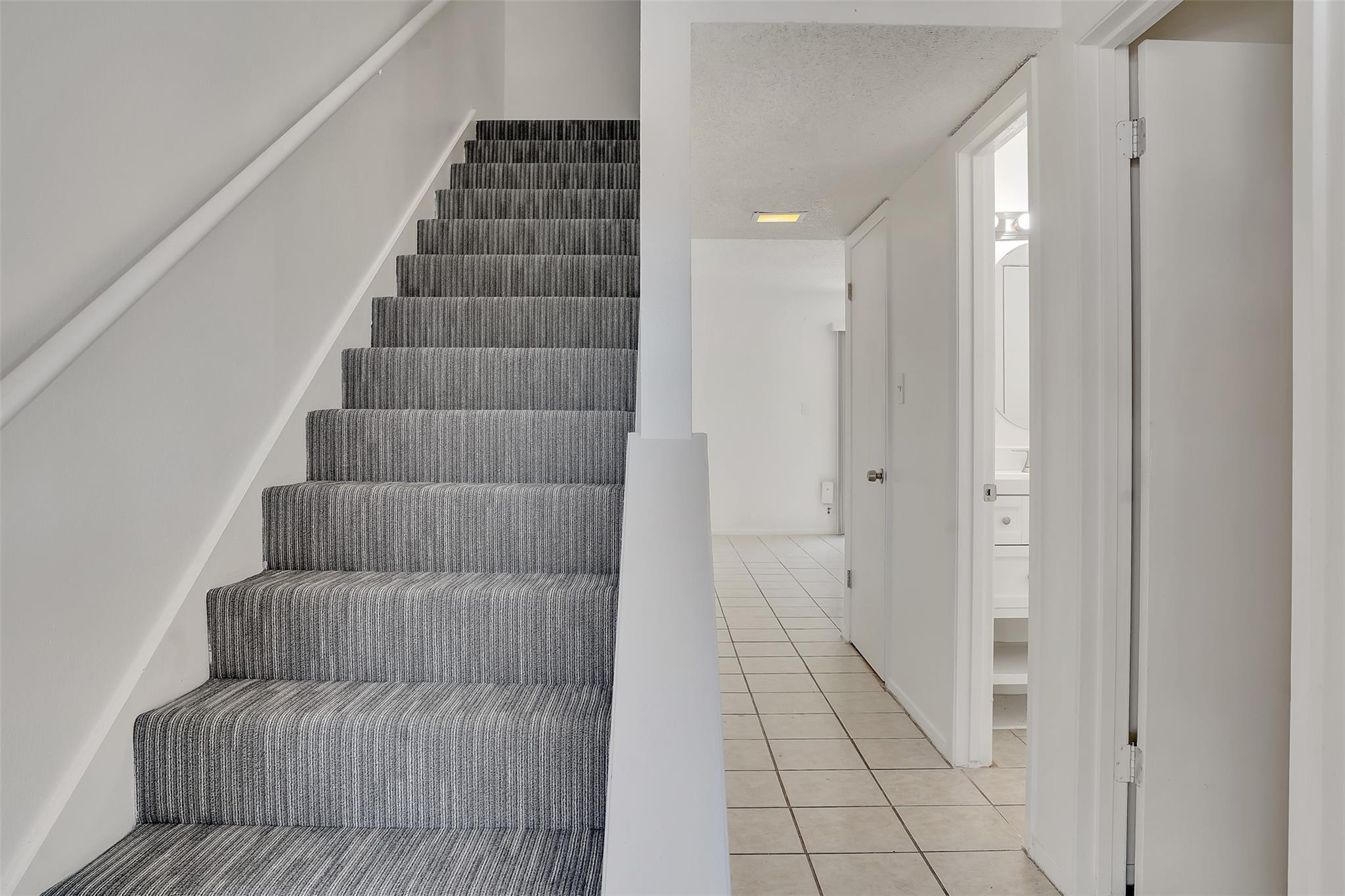 818 Sahara Ave #B — photo 4