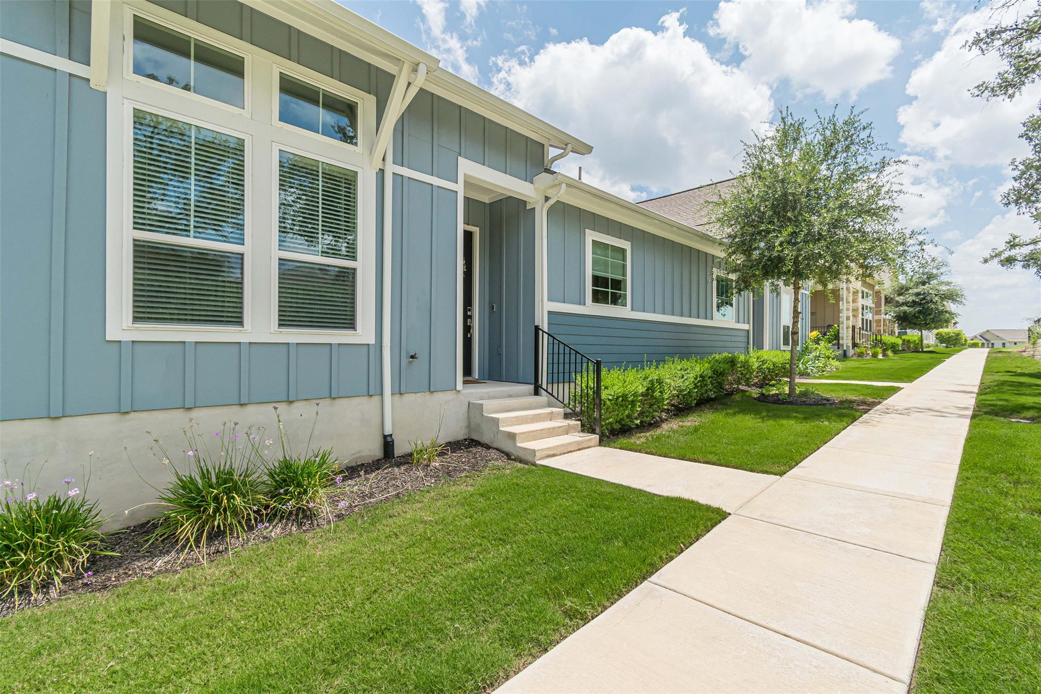 120 Stewart DR