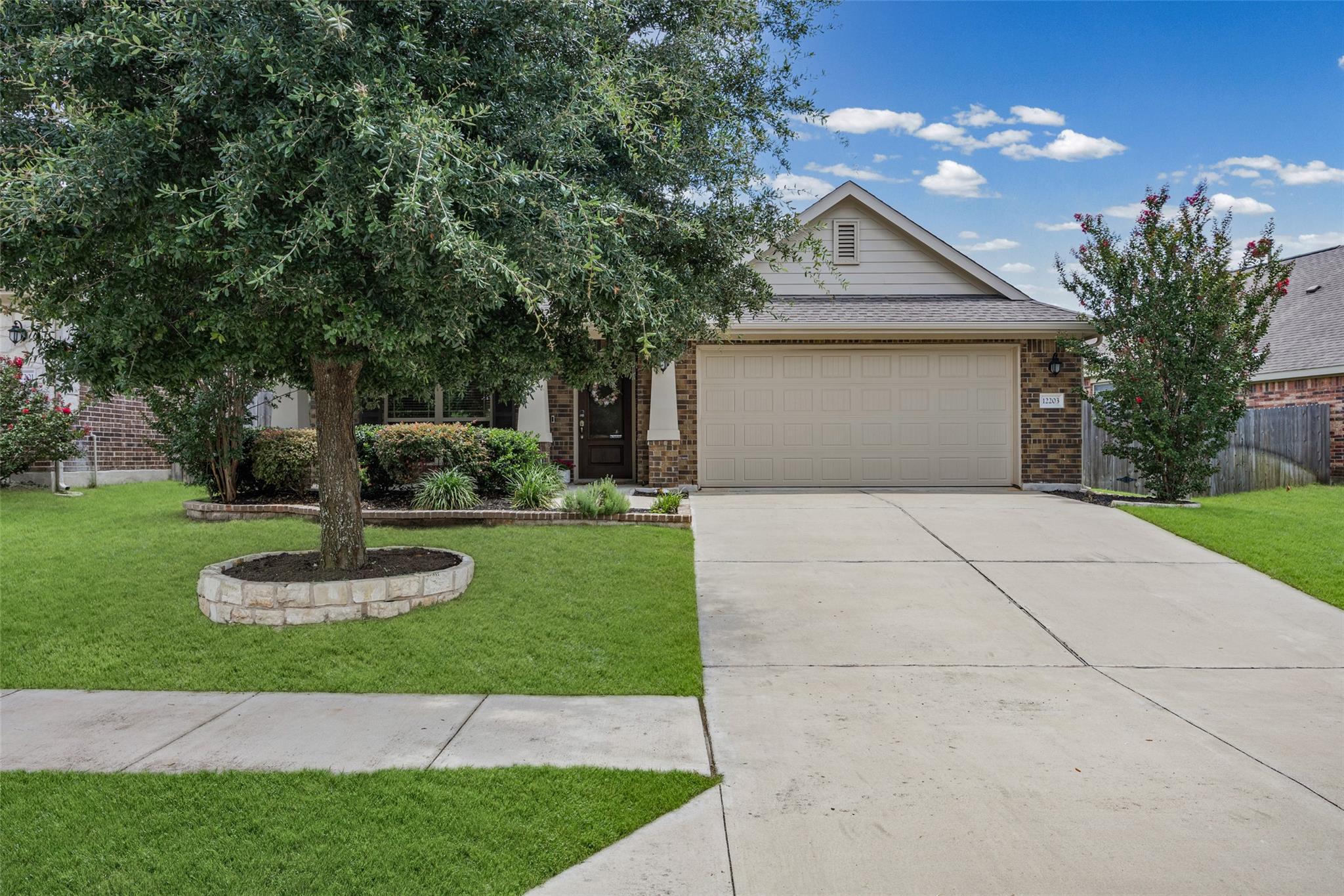 12203 Toluca DR — photo 4