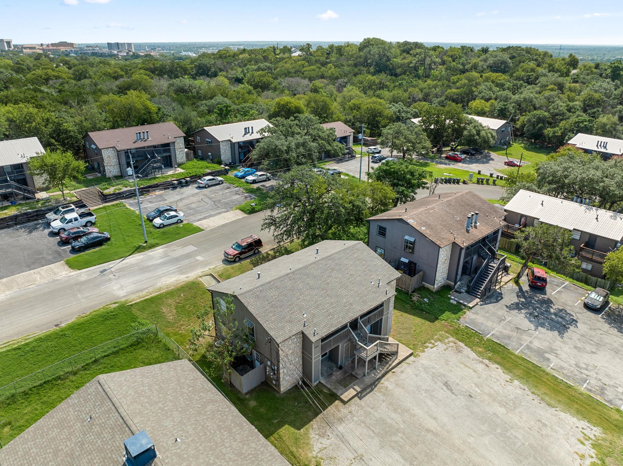 608 Bracewood CIR