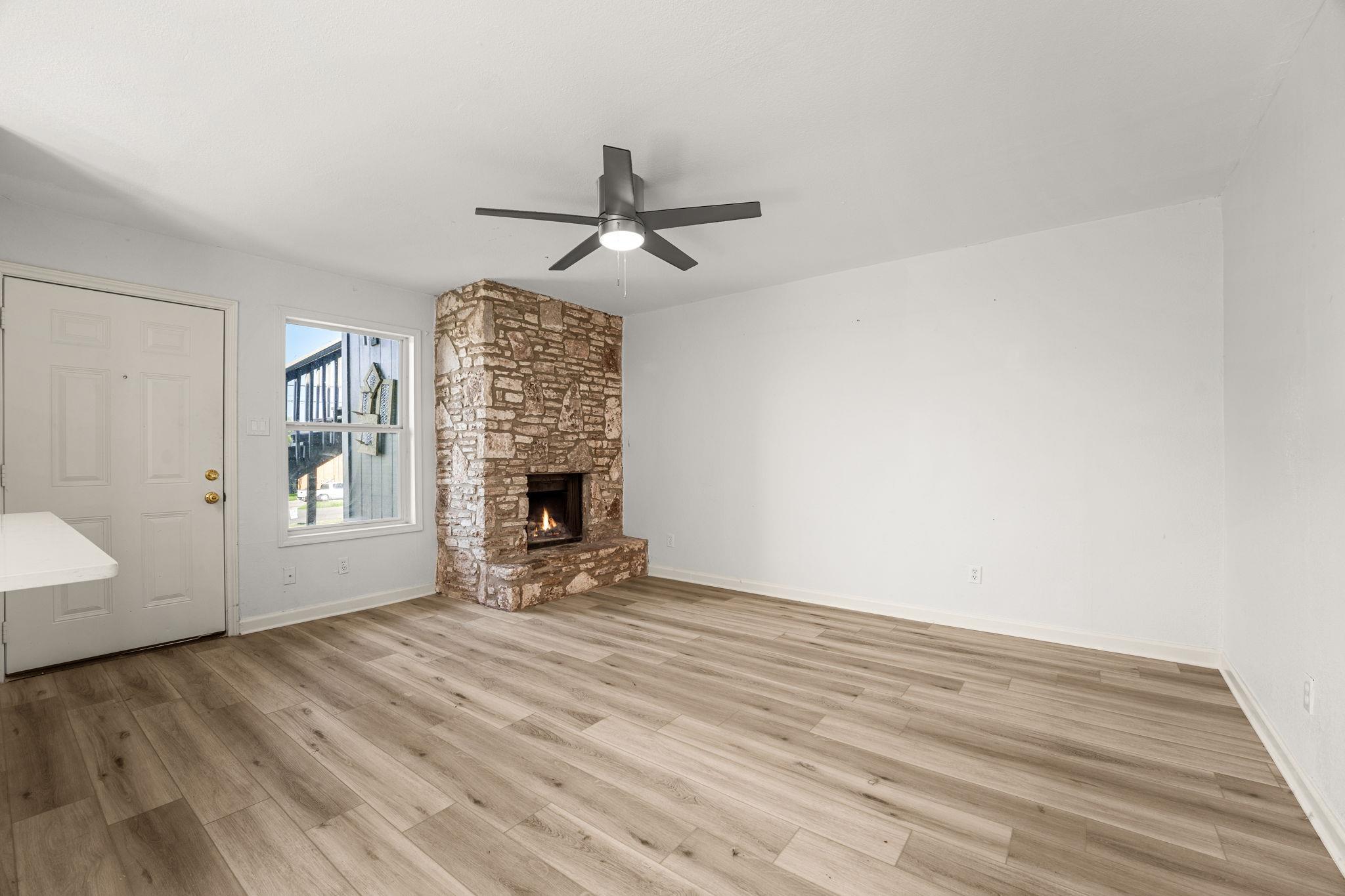 608 Bracewood CIR — photo 5