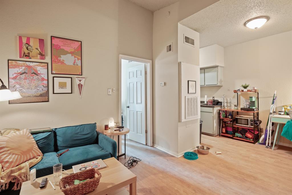 2818 Nueces ST #311 — photo 3