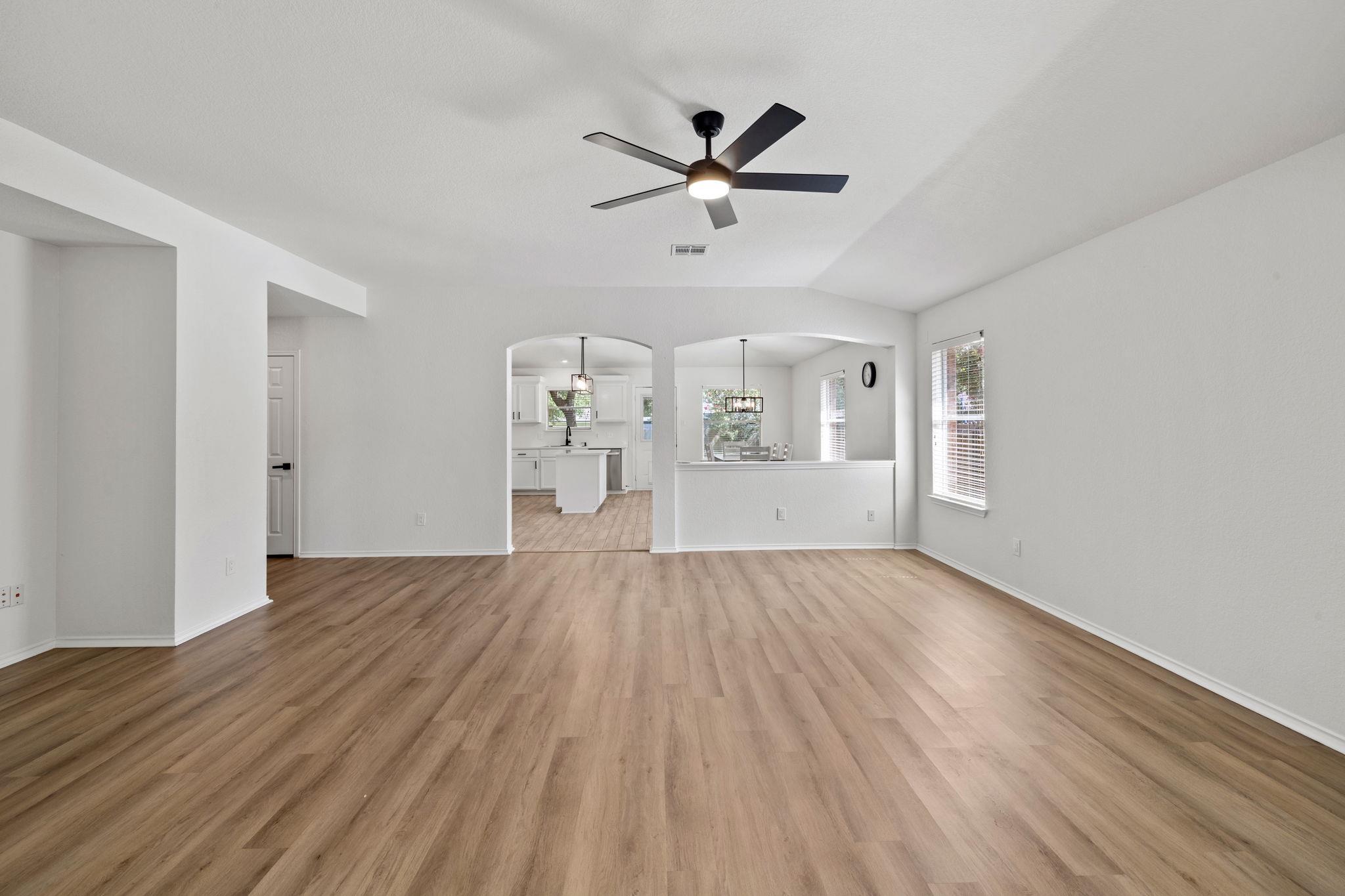 4009 Mayfield Cave TRL — photo 5