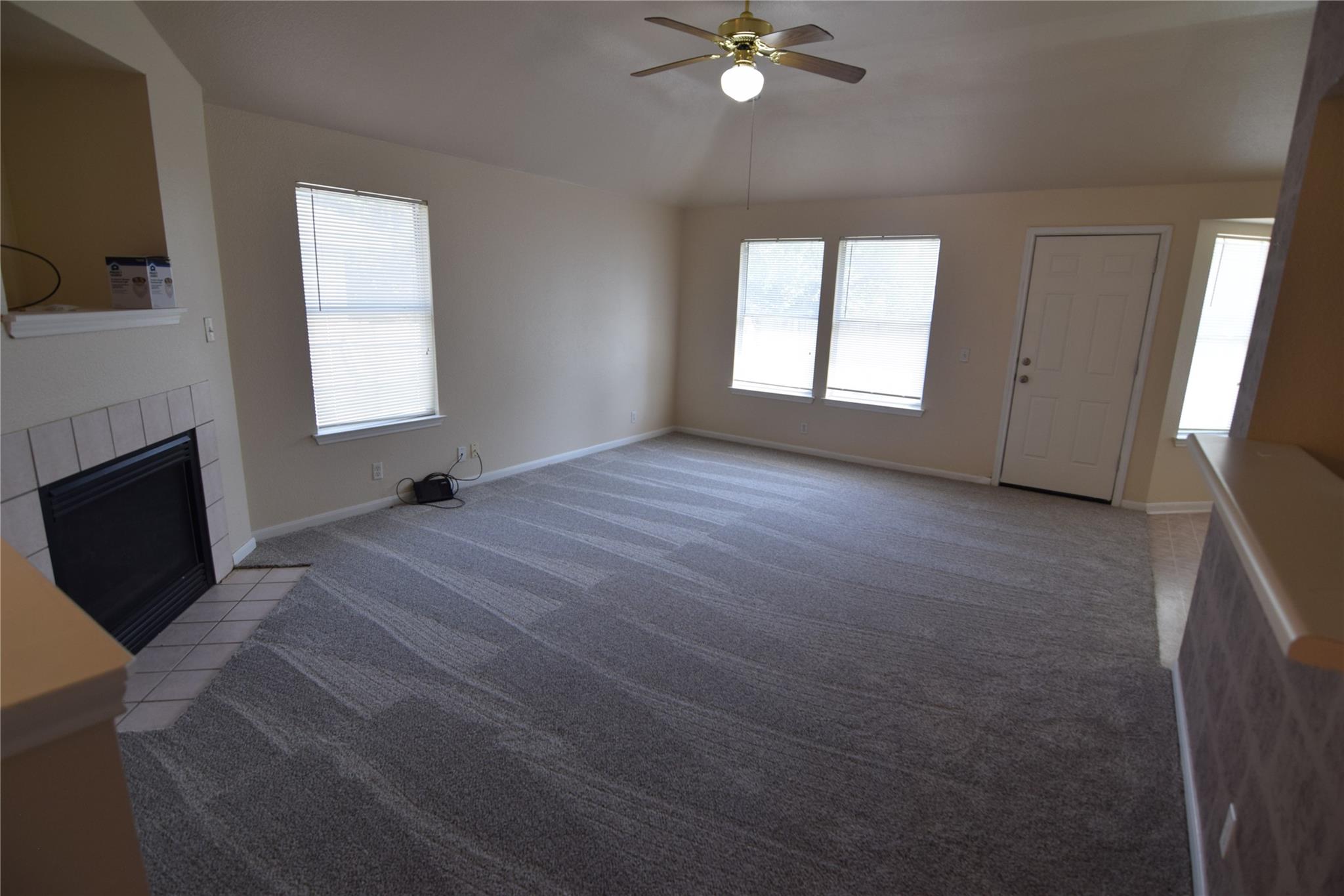 380 Zebra DR — photo 3