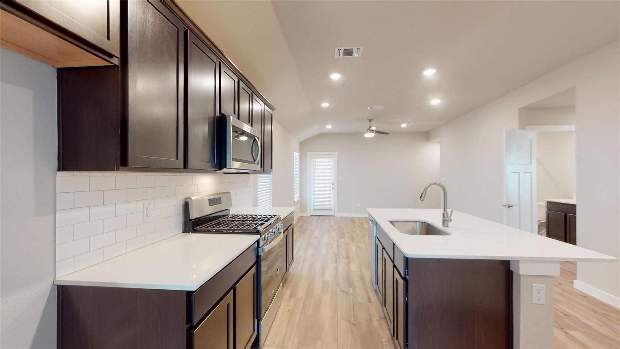 342 Presley DR — photo 4