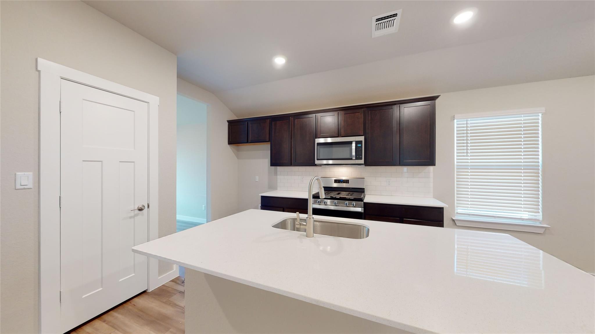 342 Presley DR — photo 5