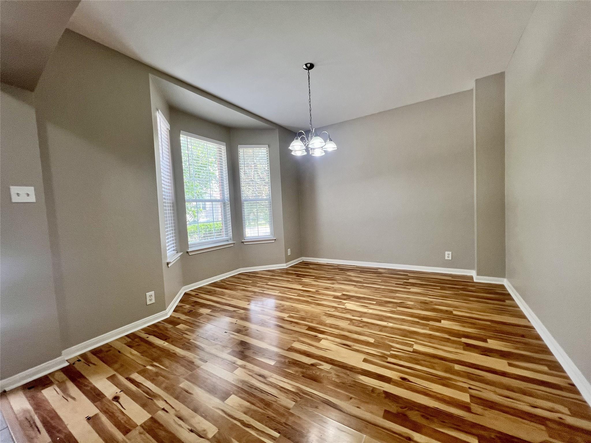 1111 Glendalough DR — photo 4