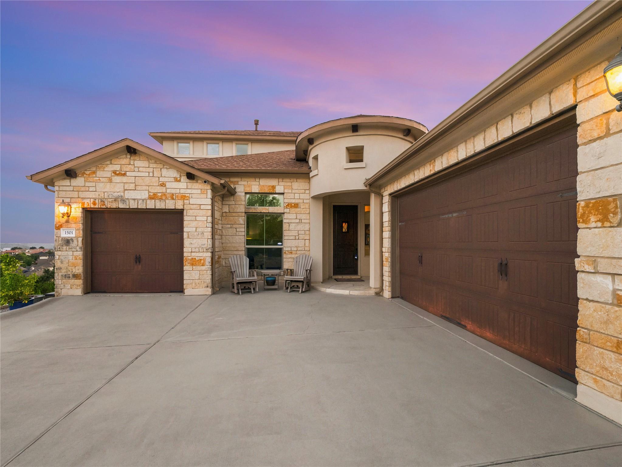 1501 Chalk Bluff CT — photo 4