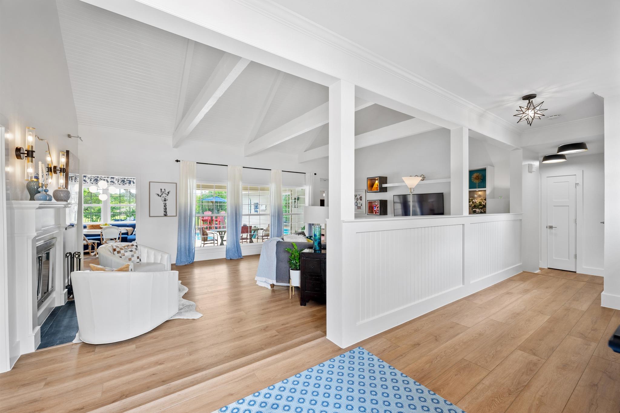 1811 Cando CT — photo 3