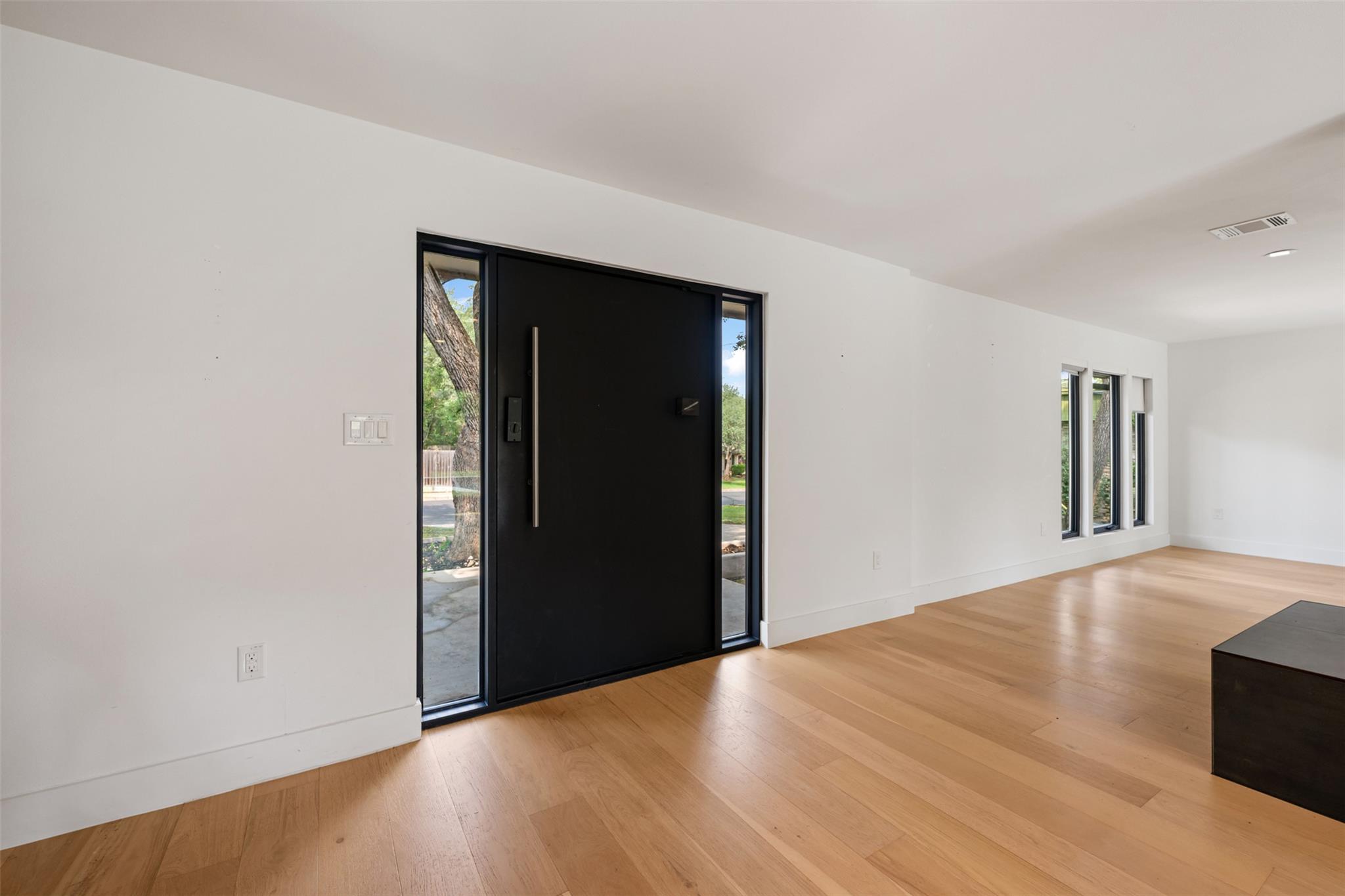 8900 Point West DR — photo 4