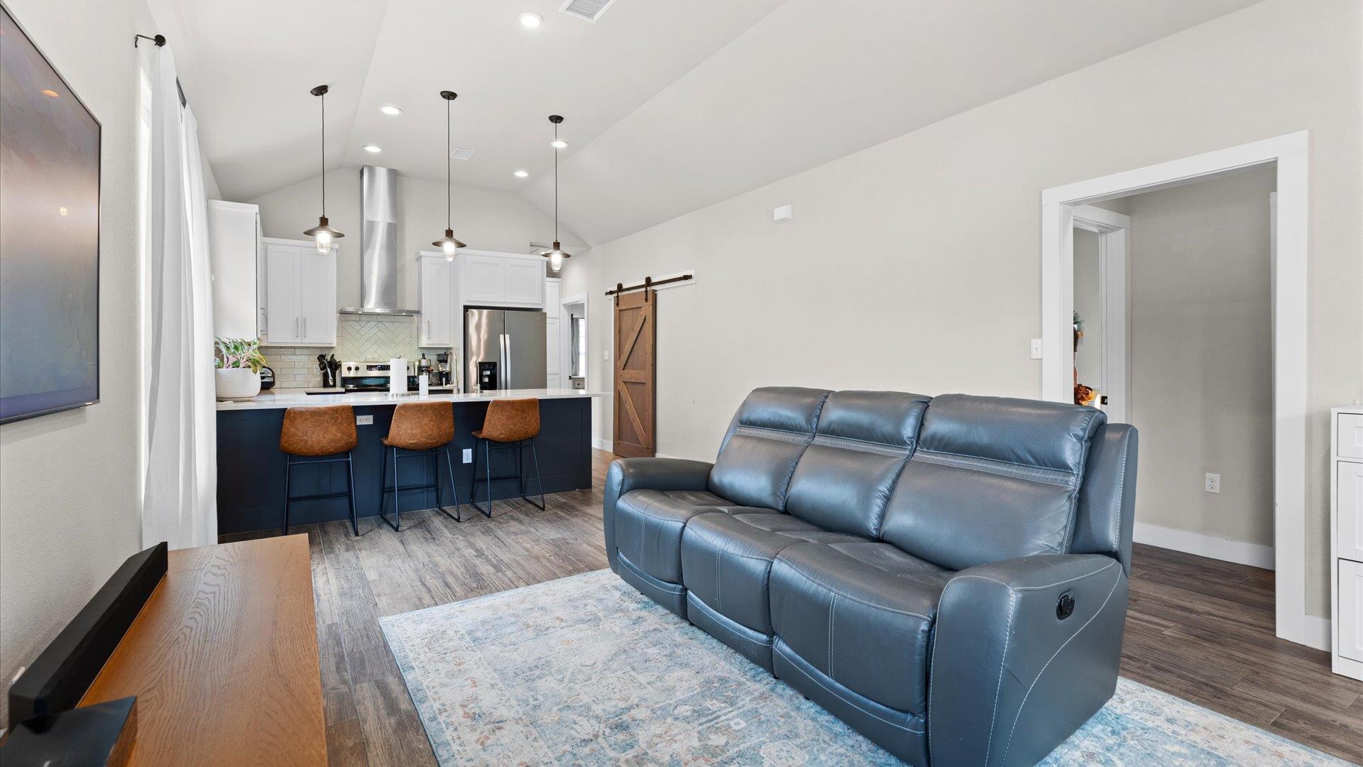 2 Stone Creek CIR — photo 4