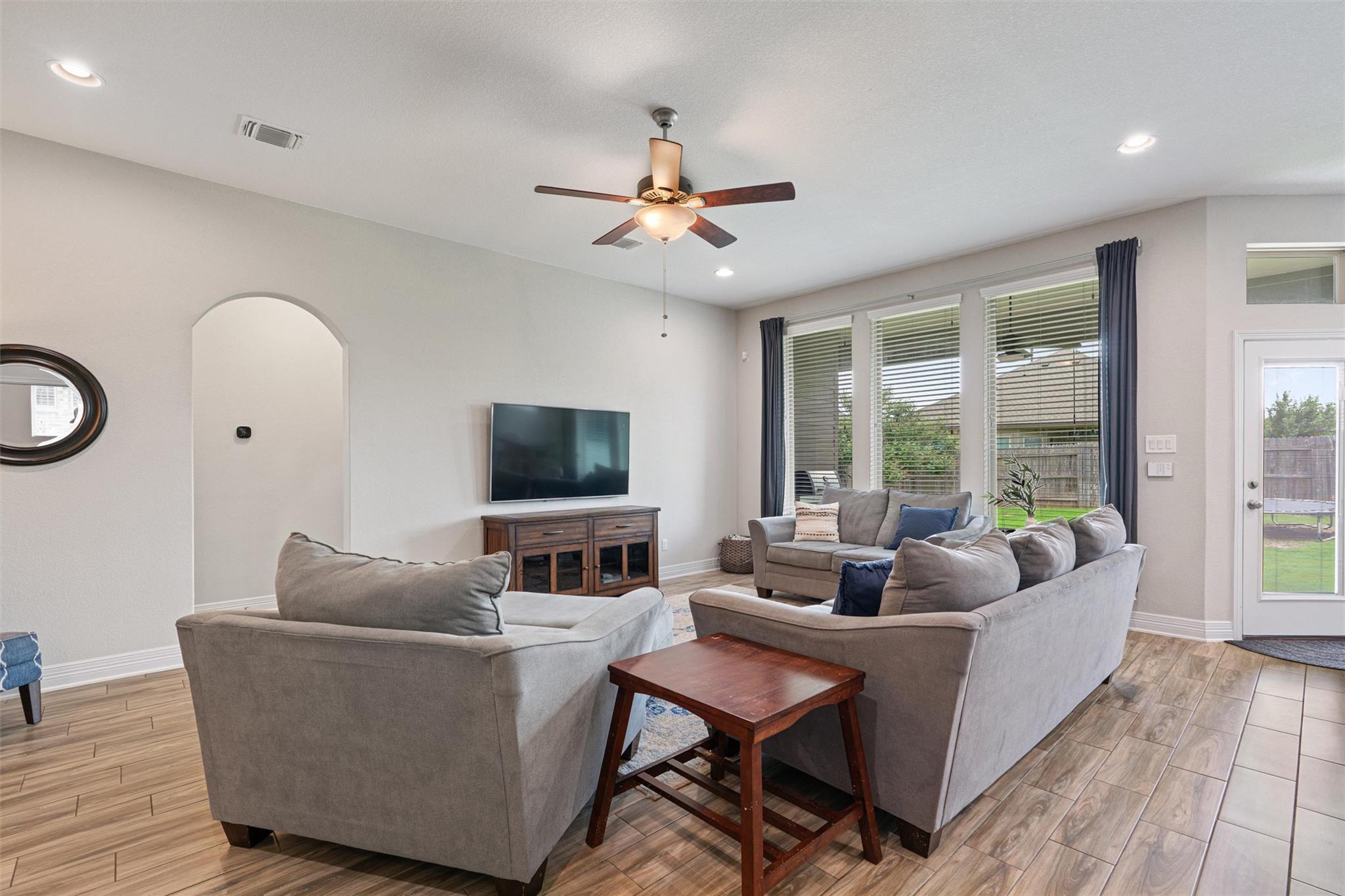 20016 Abigail WAY — photo 5