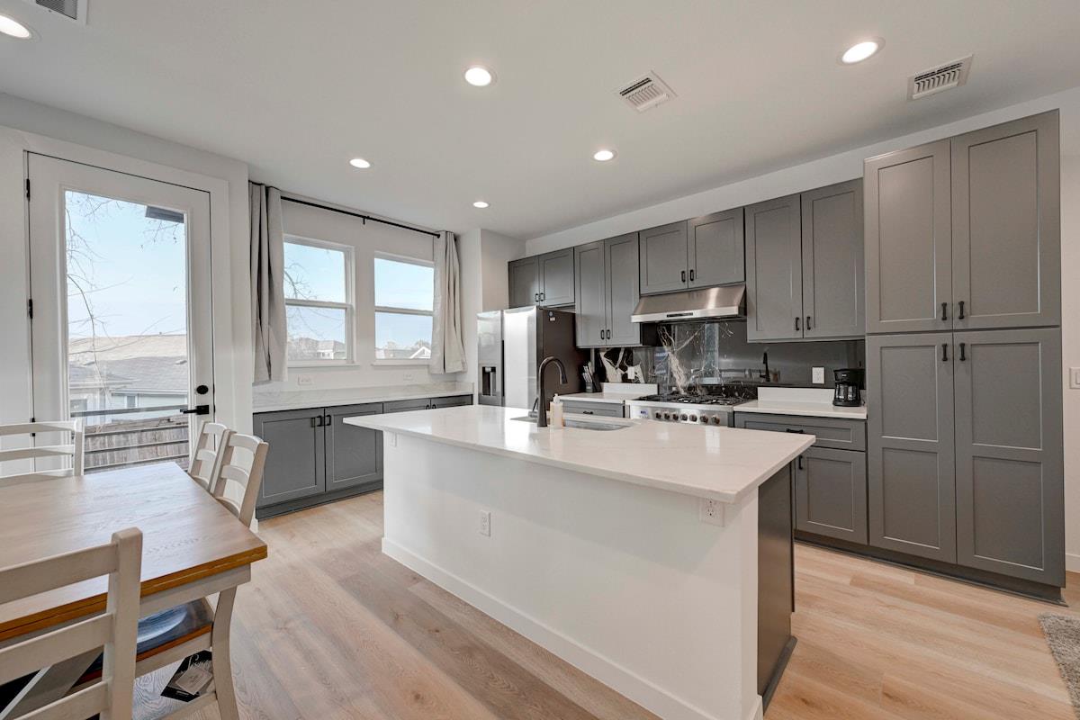 2220 Yellow Jacket LN #1 — photo 3