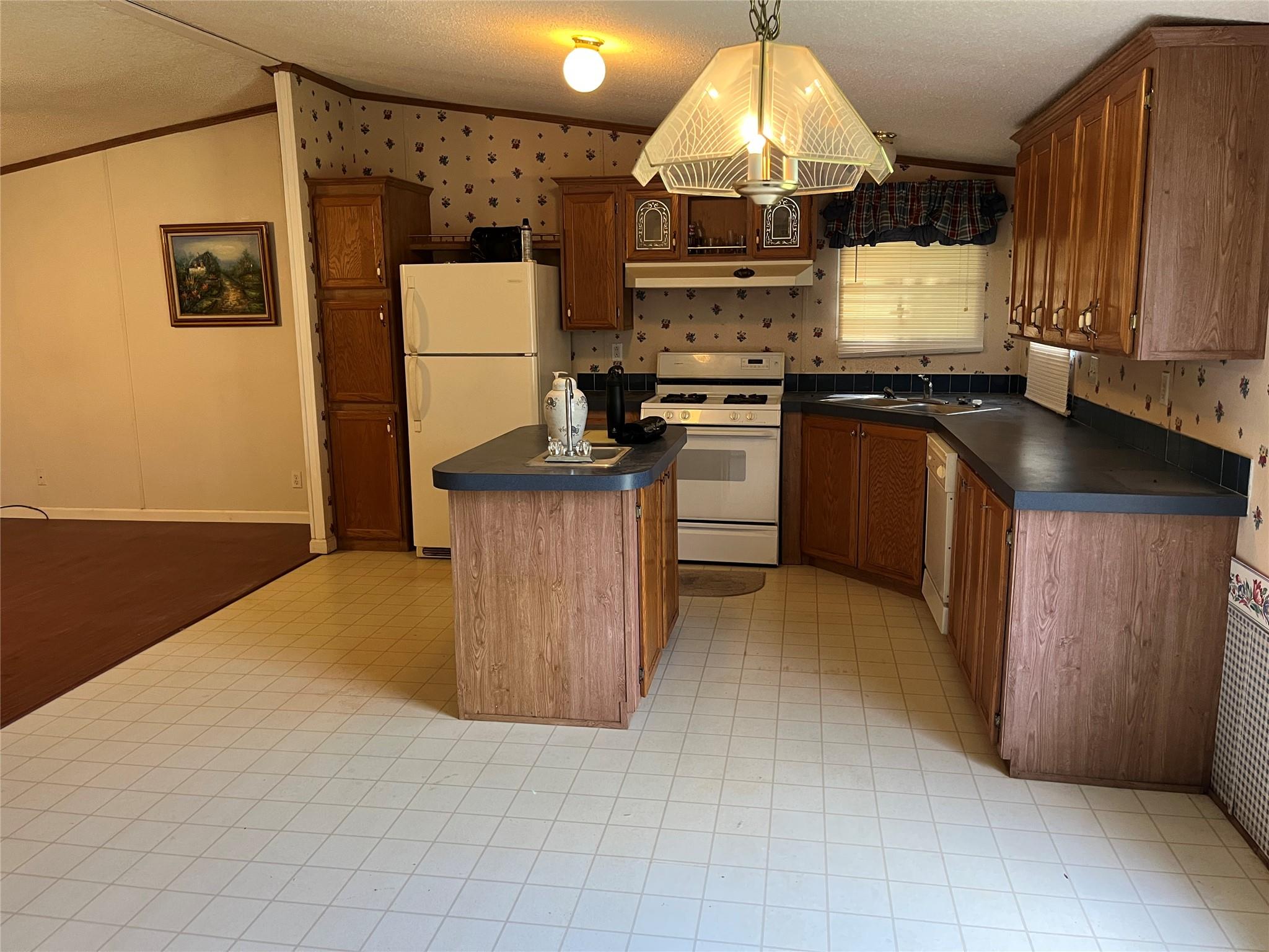 208 Quail CV — photo 4