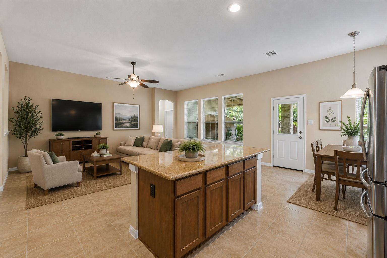 714 Edwards Walk DR — photo 4