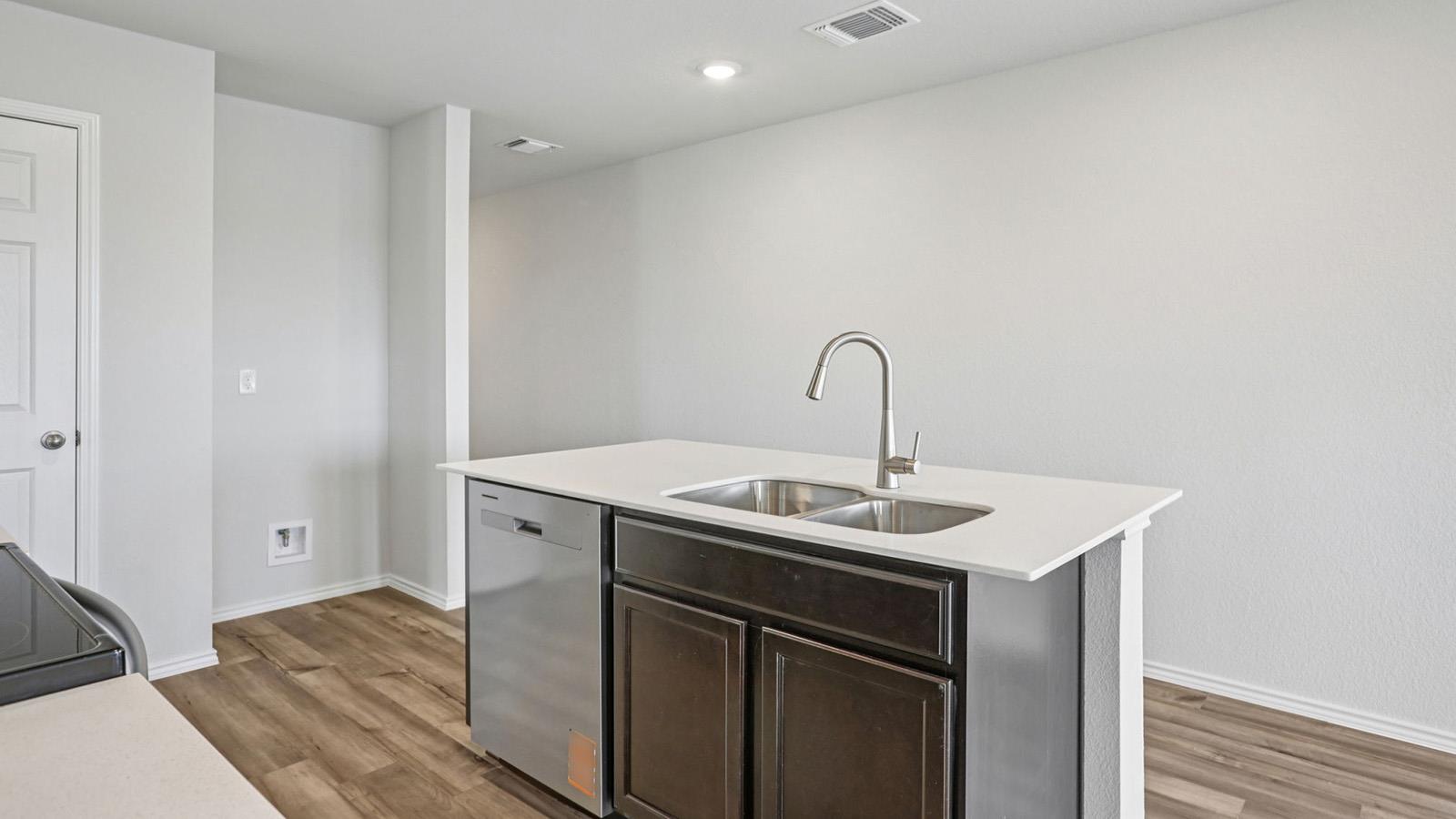 1018 Firewheel DR — photo 5