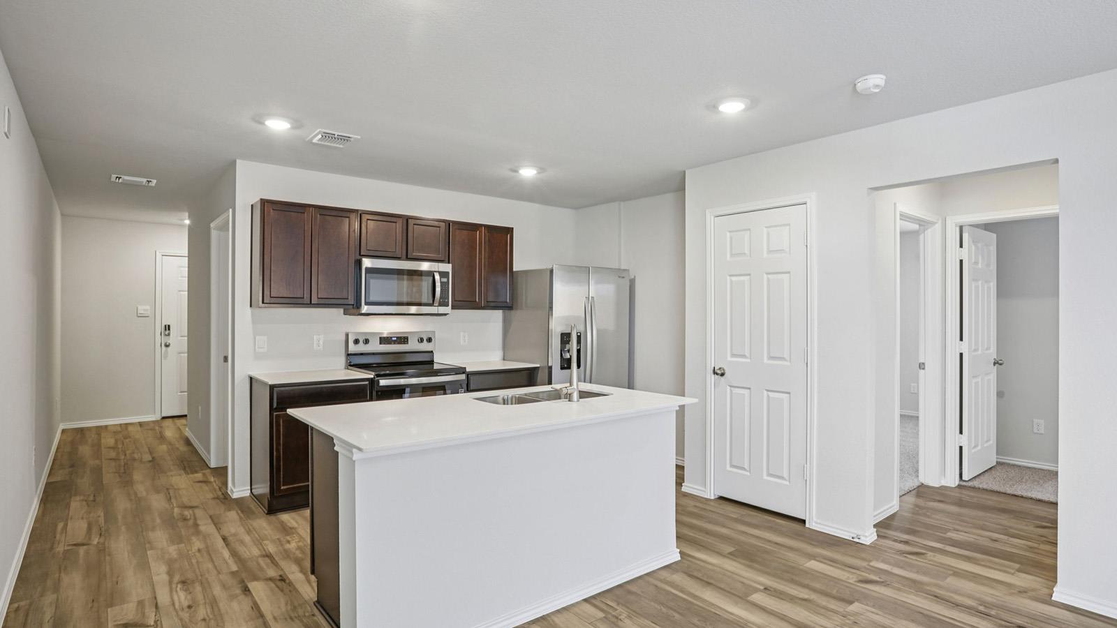 1011 Firewheel DR — photo 3