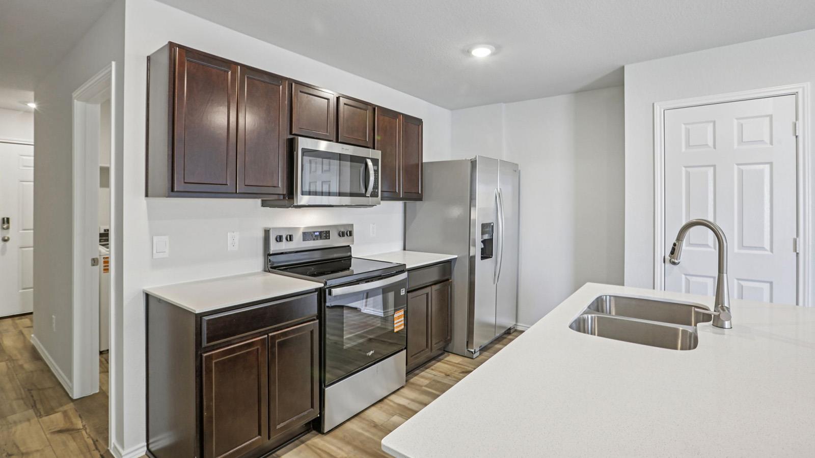 1011 Firewheel DR — photo 4
