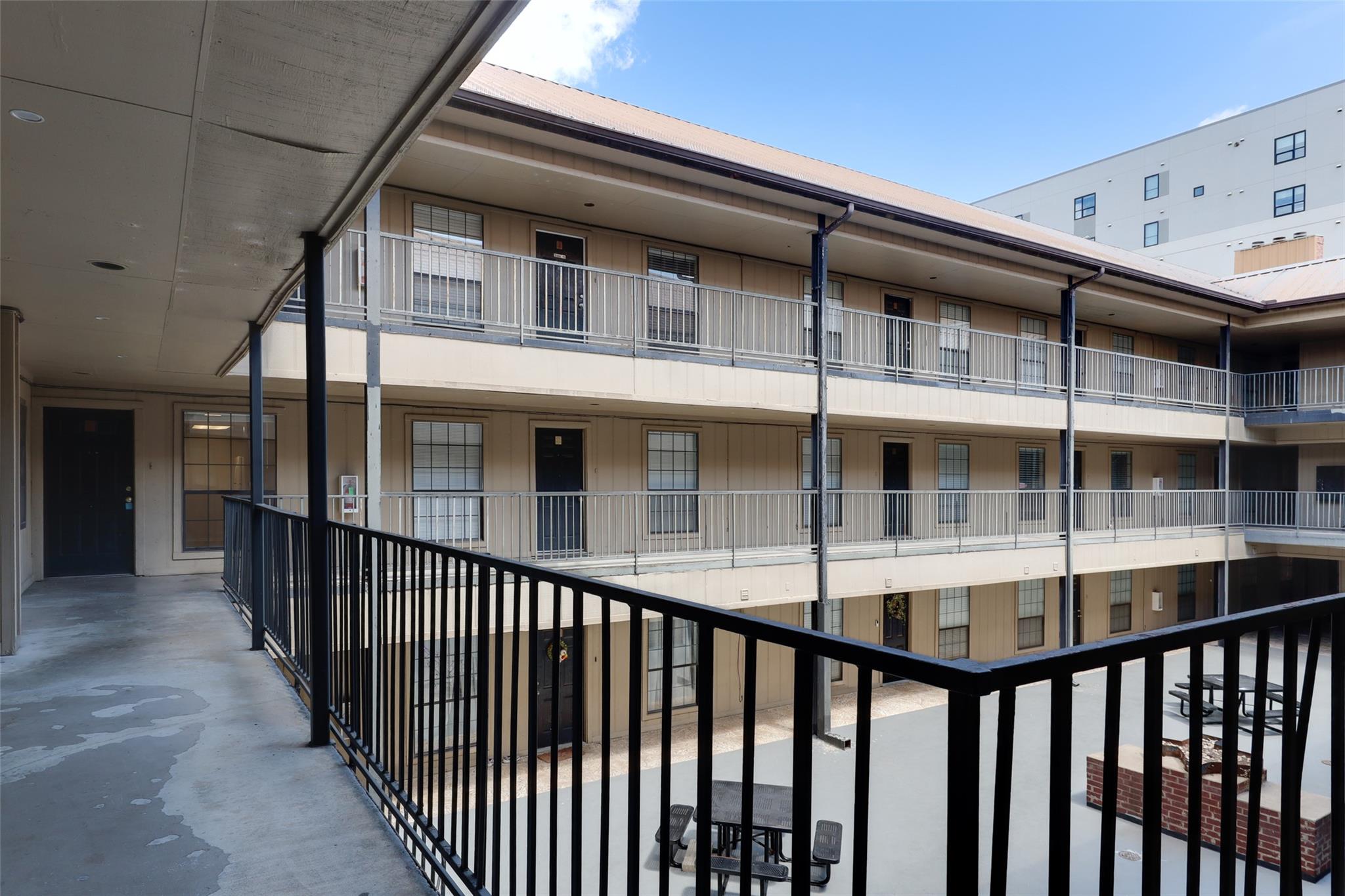 2401 Leon ST #200 — photo 3
