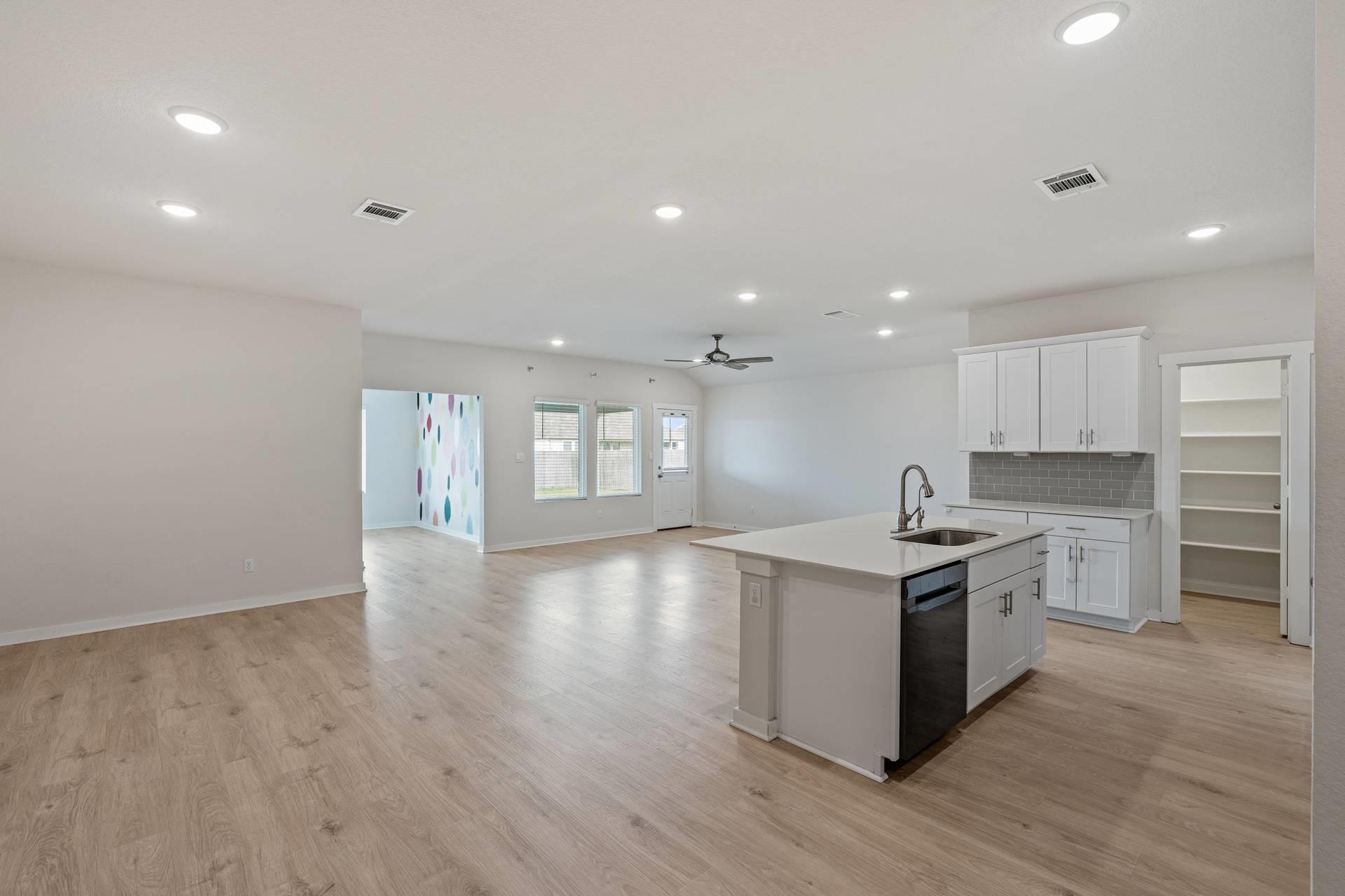 238 Konrad Creek DR — photo 4