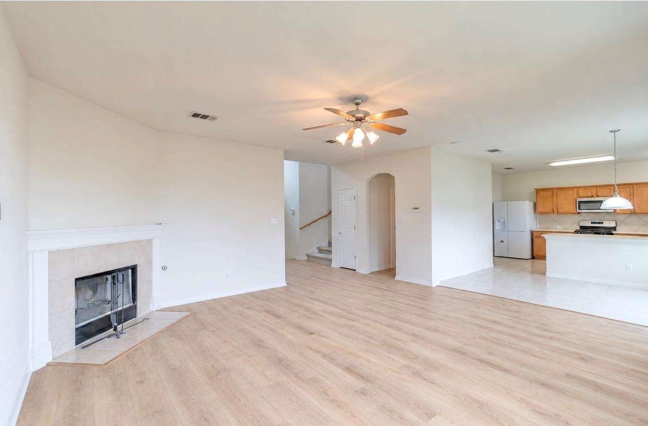 1103 Apollo LN — photo 3
