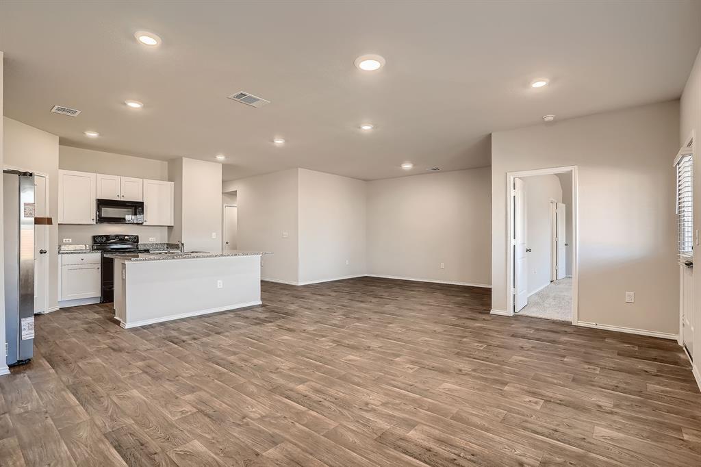 5832 Brocade DR — photo 3