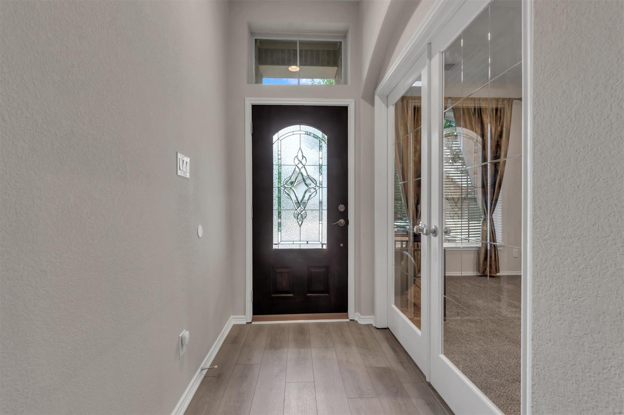 217 Split Rail DR — photo 5