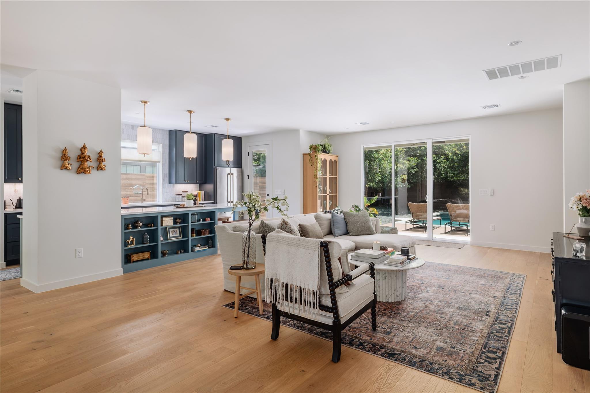 4701 Forest DR — photo 4