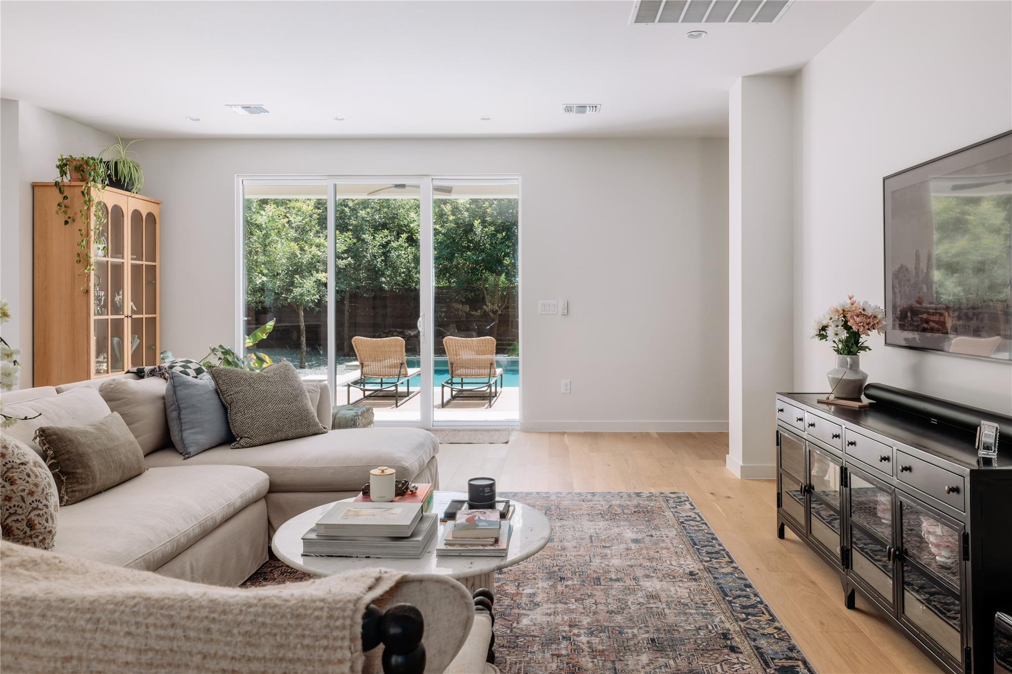 4701 Forest DR — photo 5