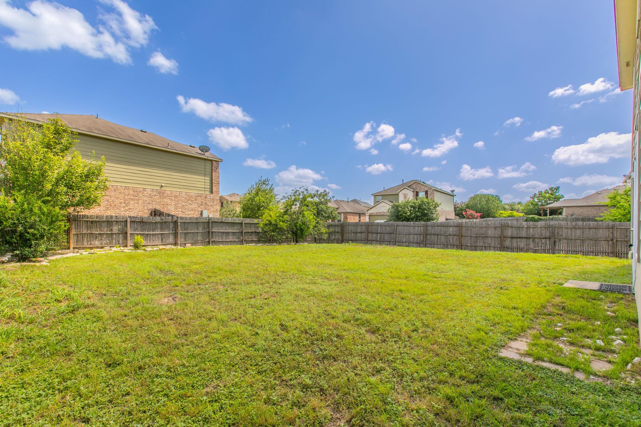 316 Pine Arbol — photo 3