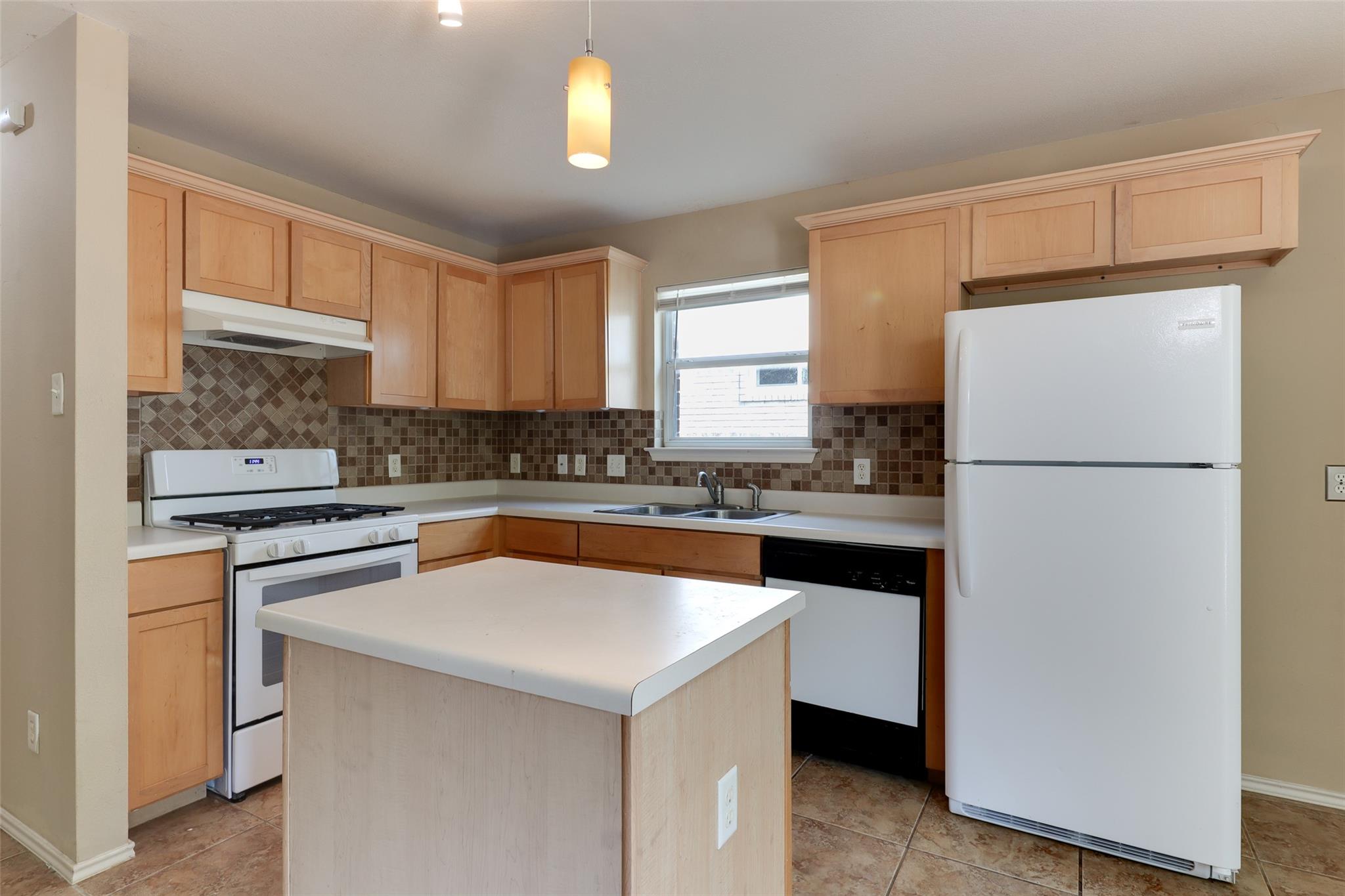 15301 Ora LN — photo 5