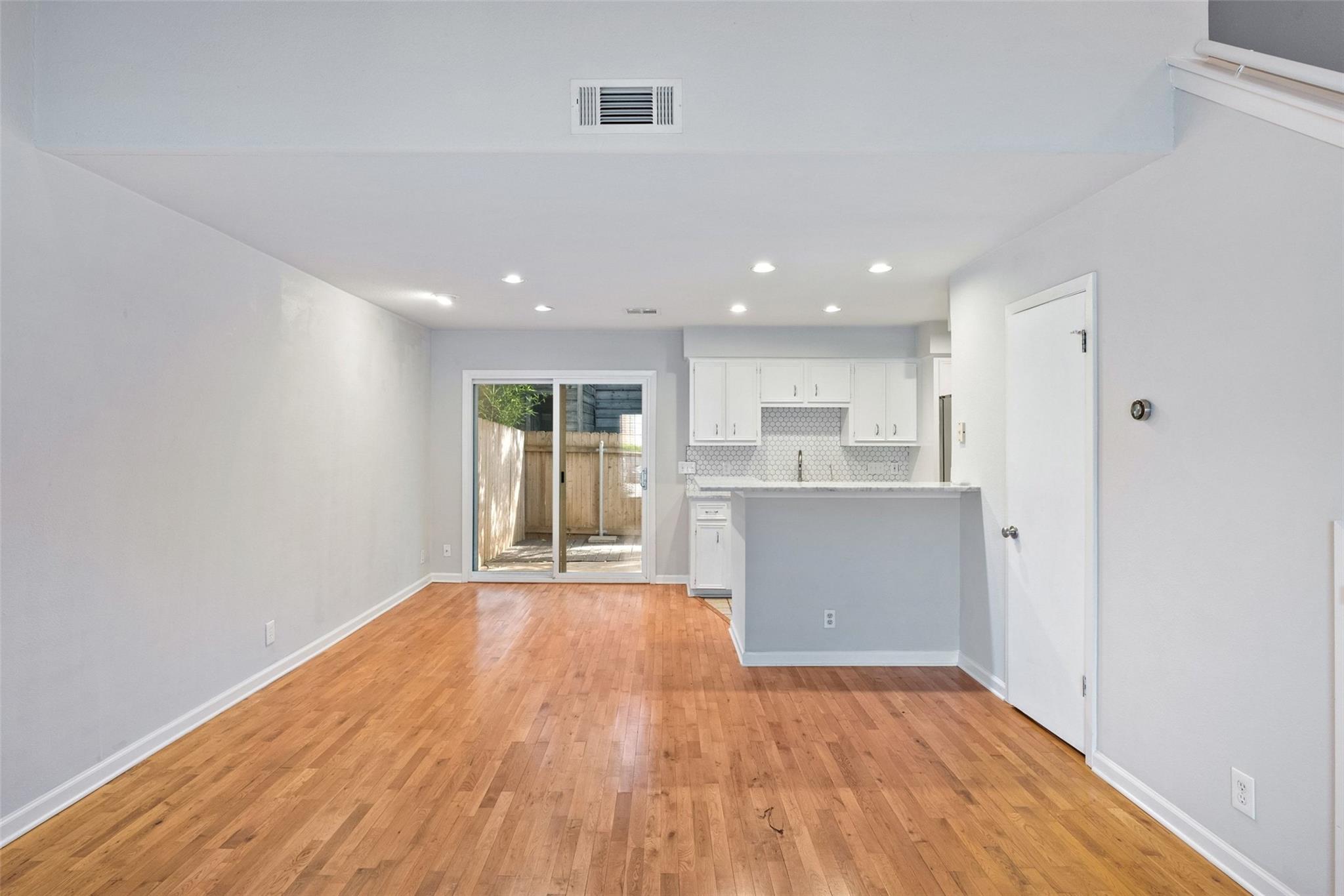 5604 Woodrow Ave #4 — photo 4