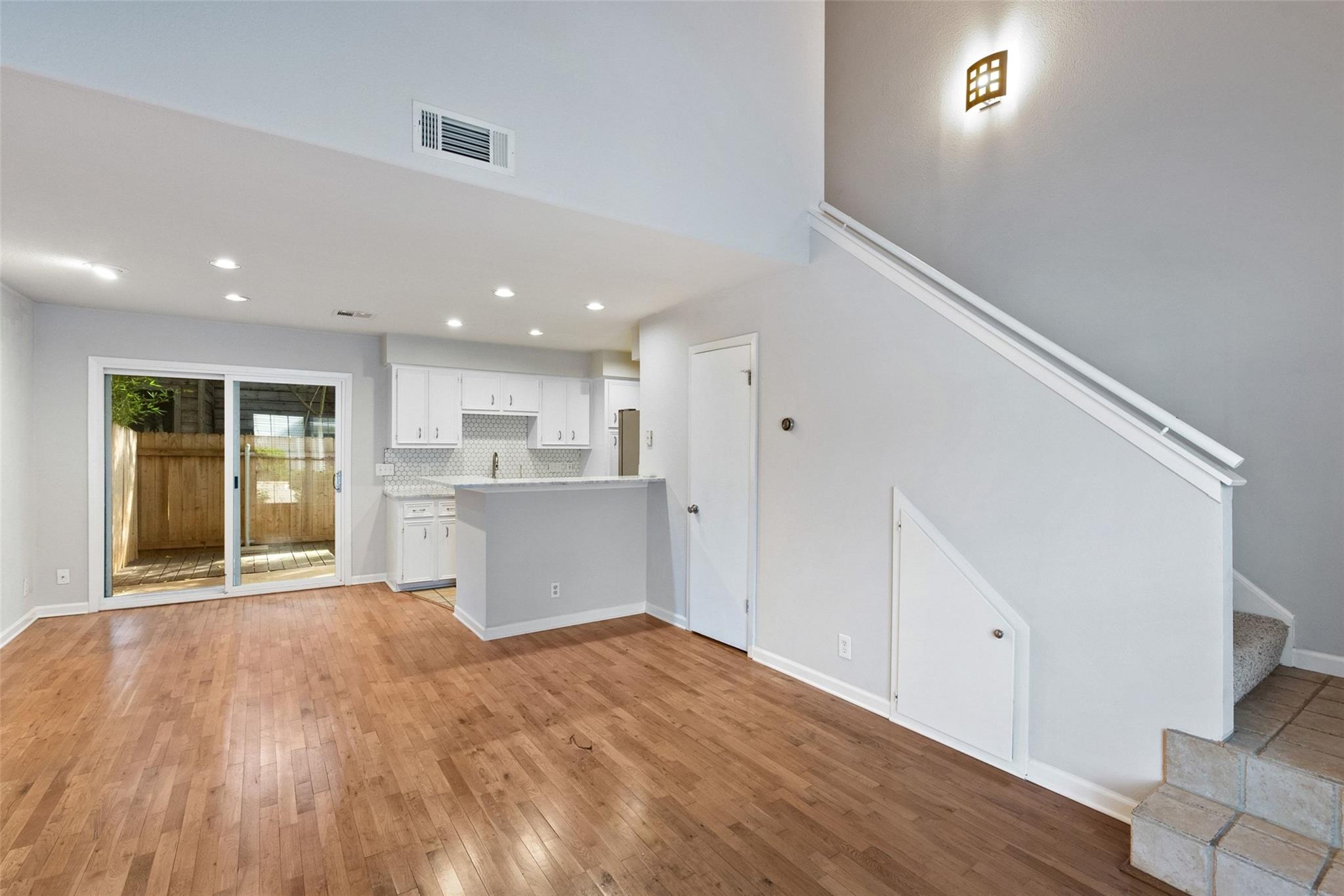 5604 Woodrow Ave #4 — photo 5