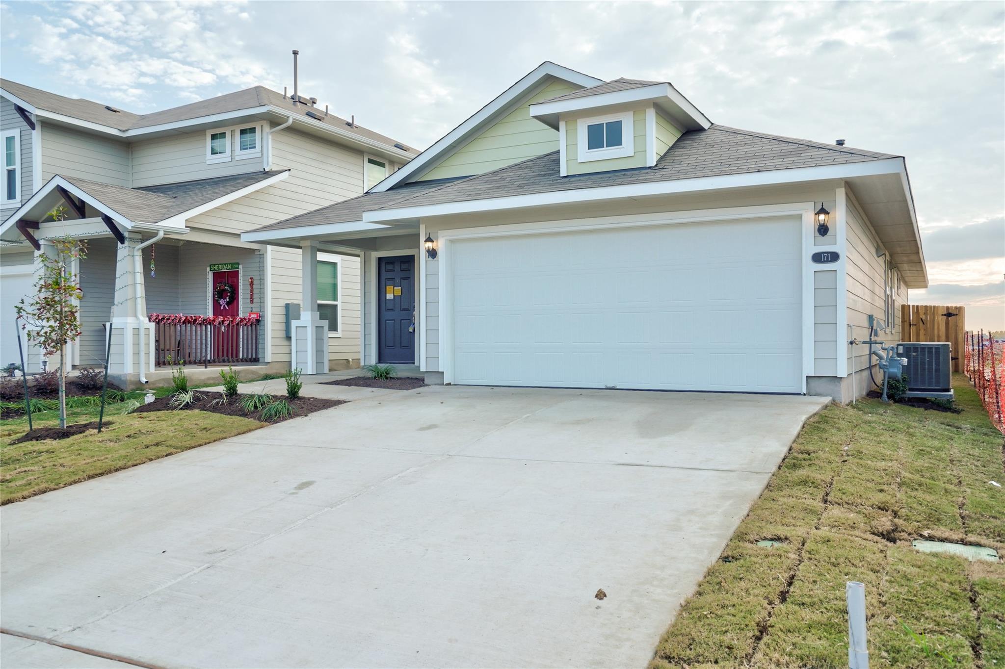 171 White Dunes DR — photo 4