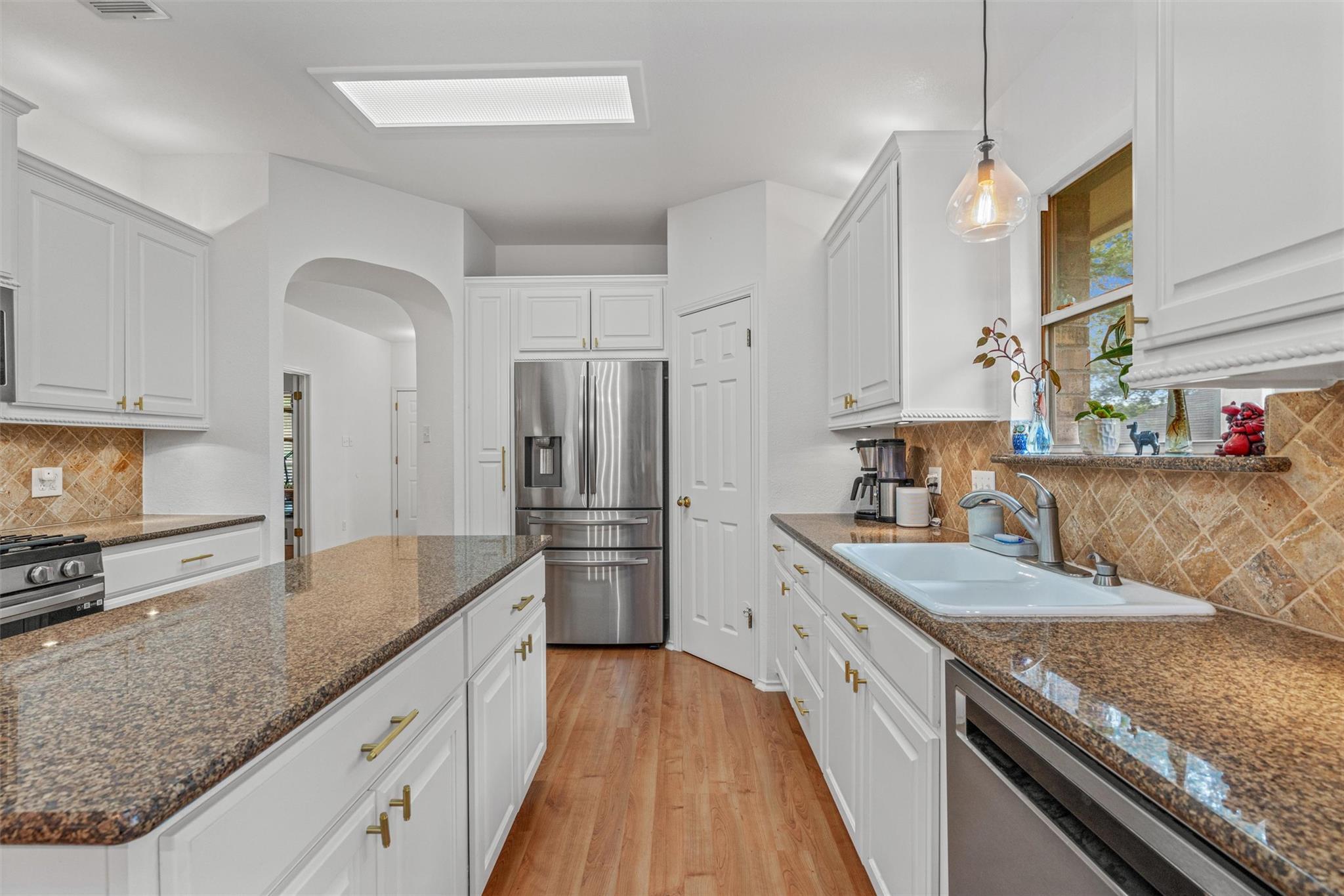 1218 Highland DR — photo 5