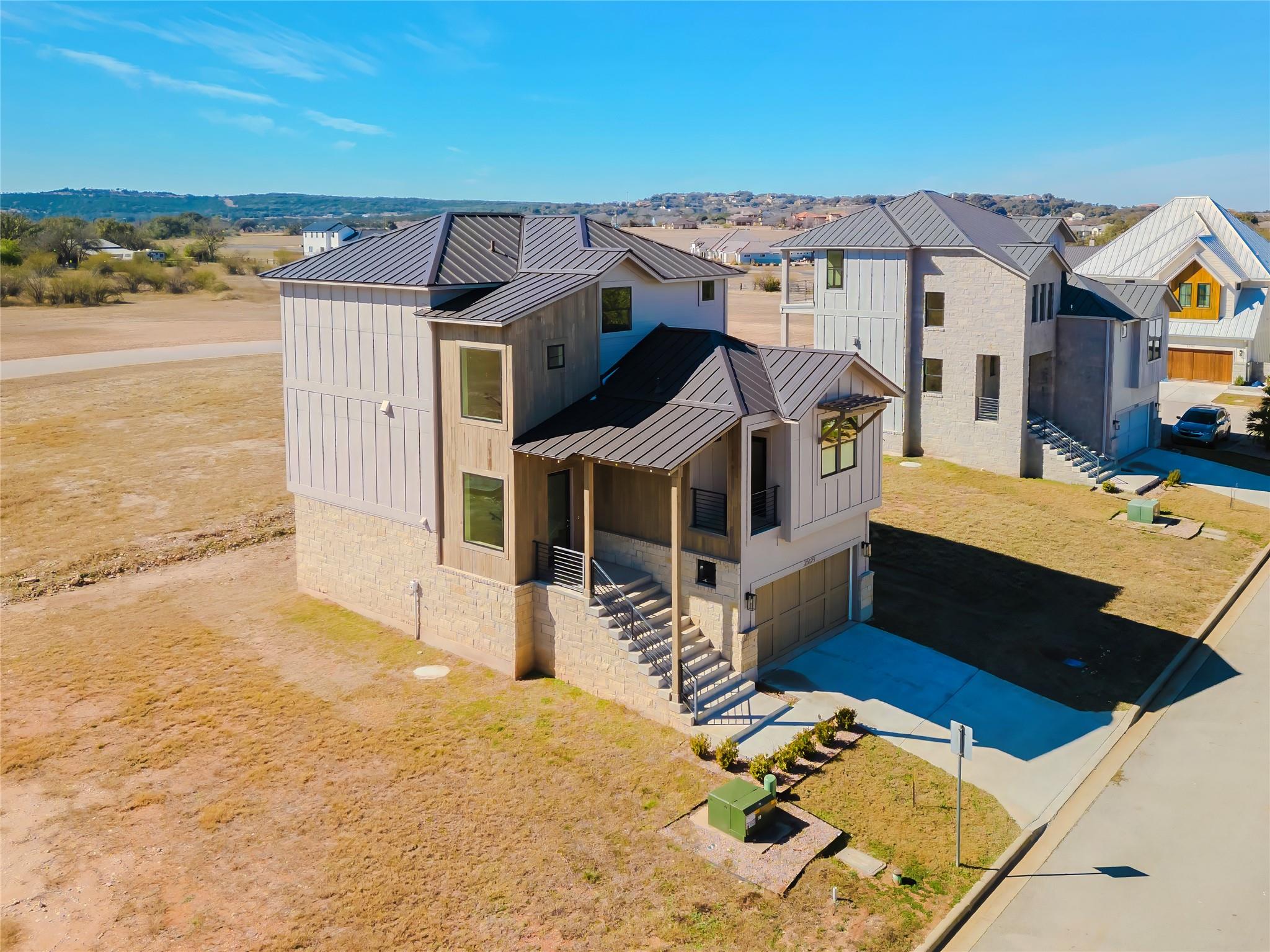 25829 Case LN #8 — photo 3