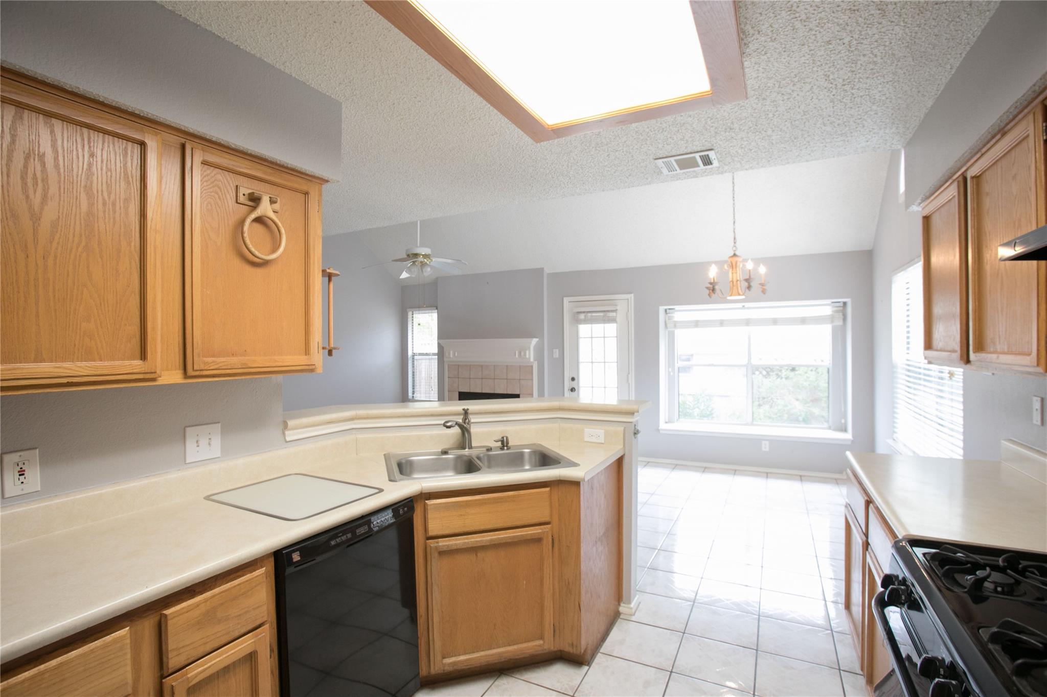 10639 Carovilli DR — photo 4