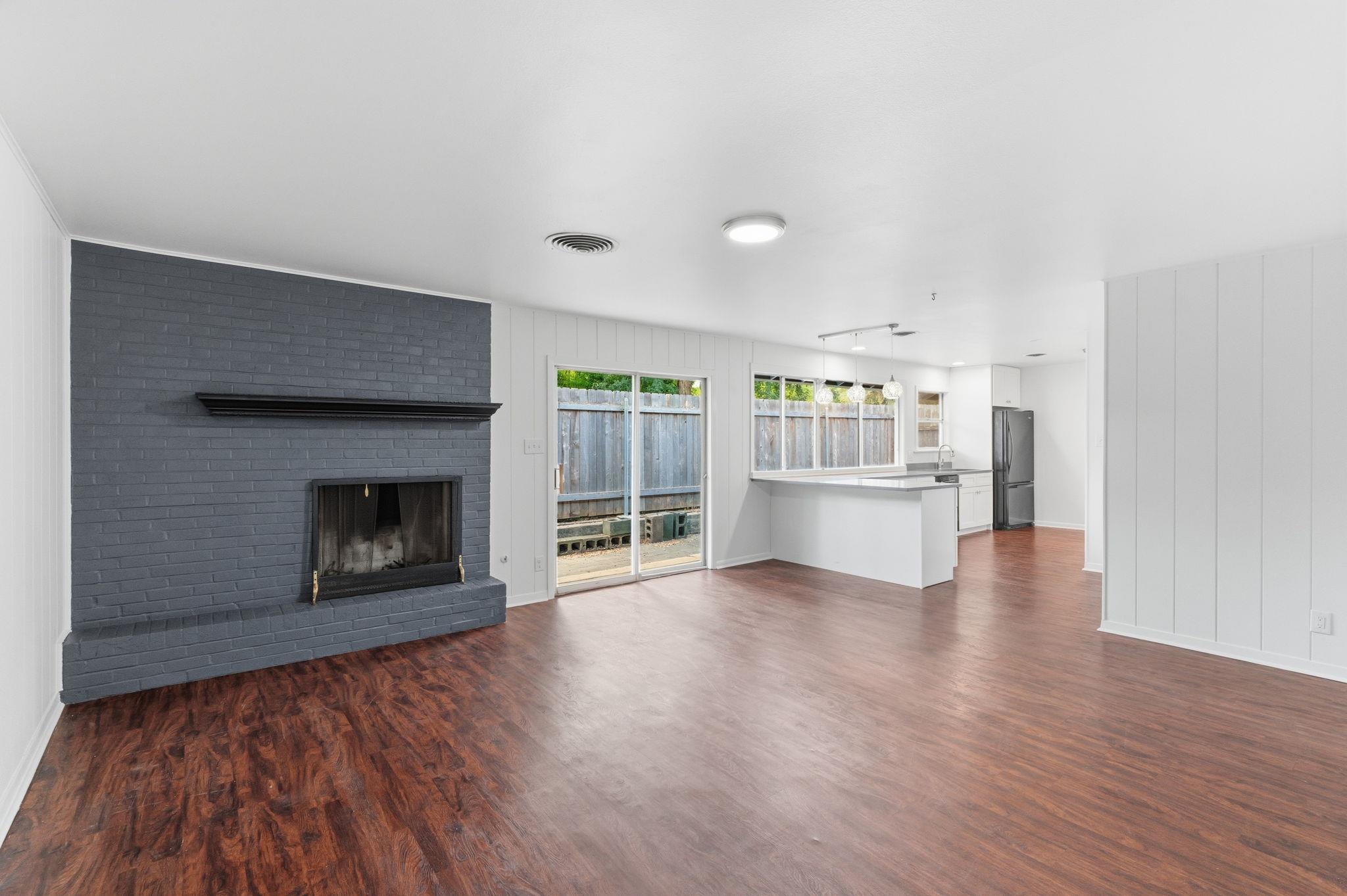6108 Cherrylawn CIR — photo 3