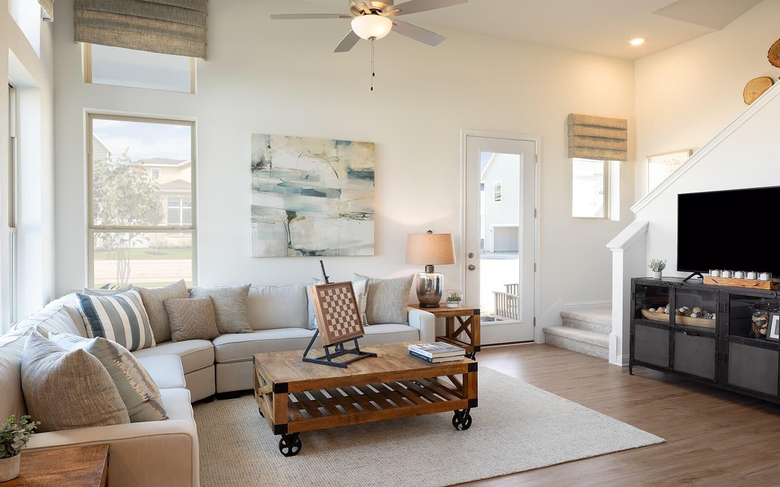 8113 Leroi DR — photo 3