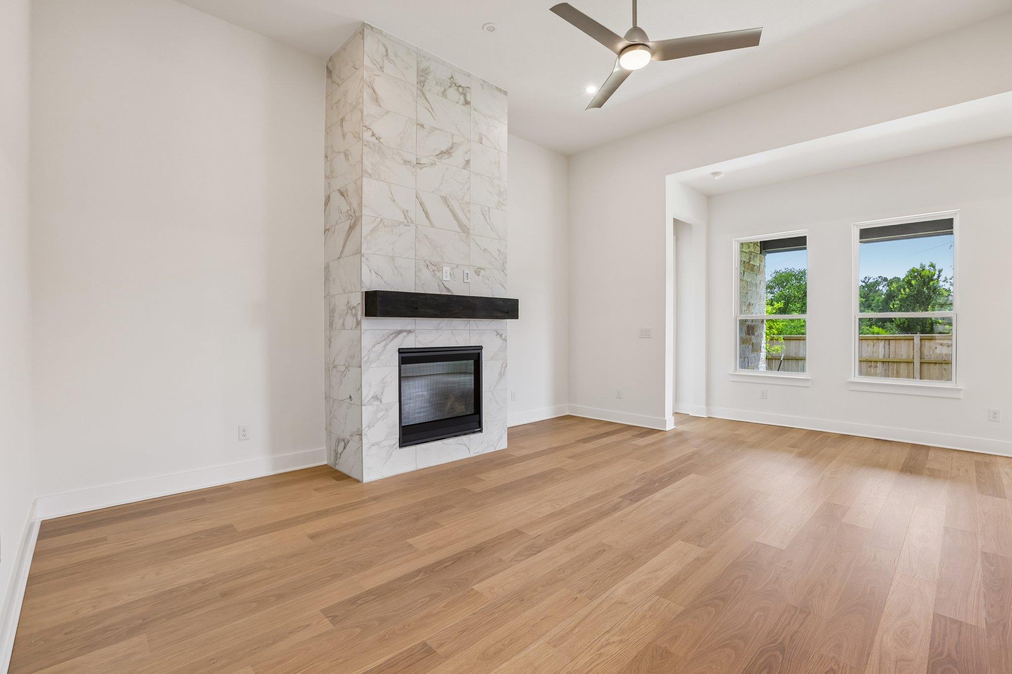 206 San Saba DR — photo 4