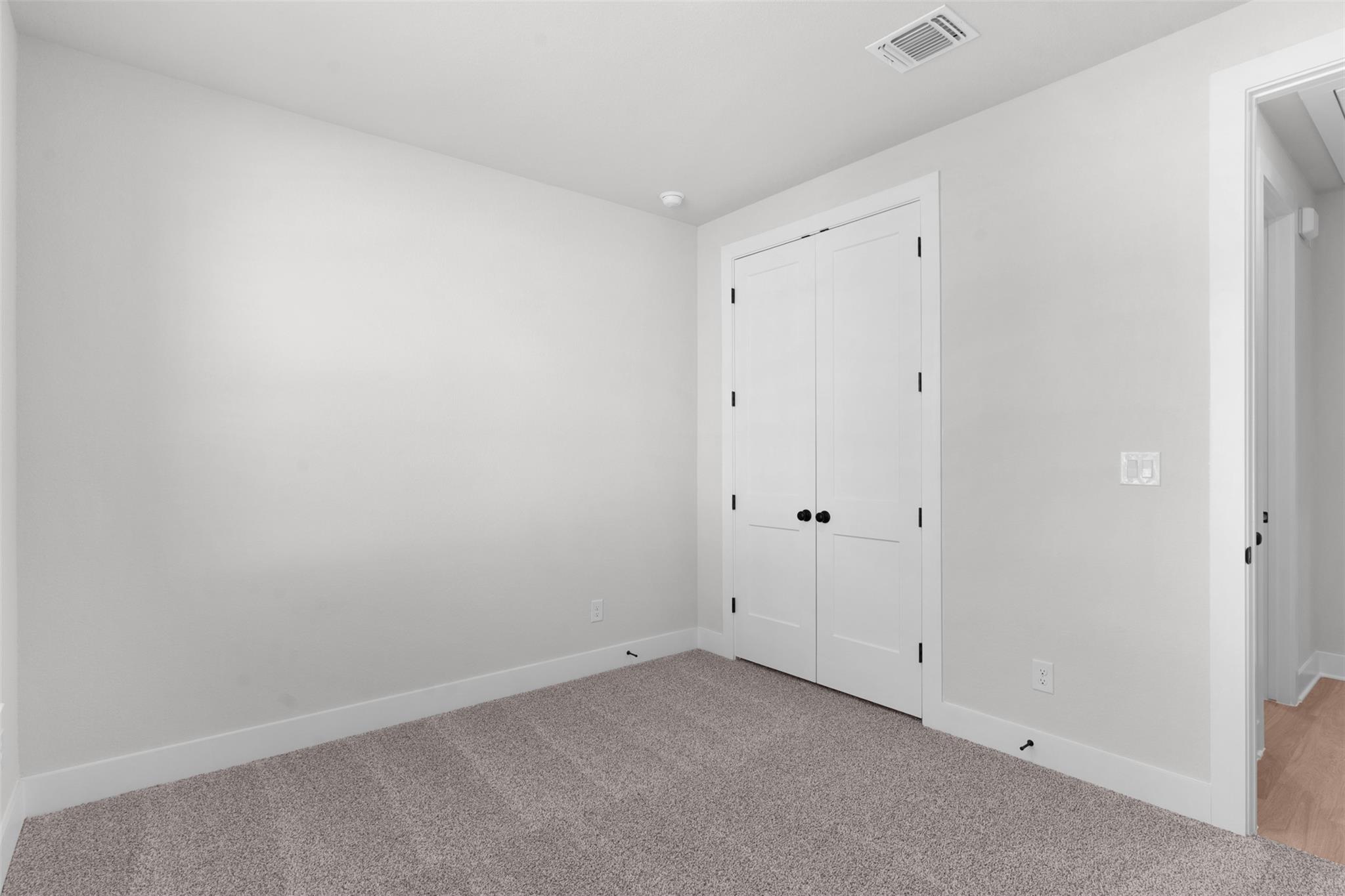209 West Faulkner ST — photo 4