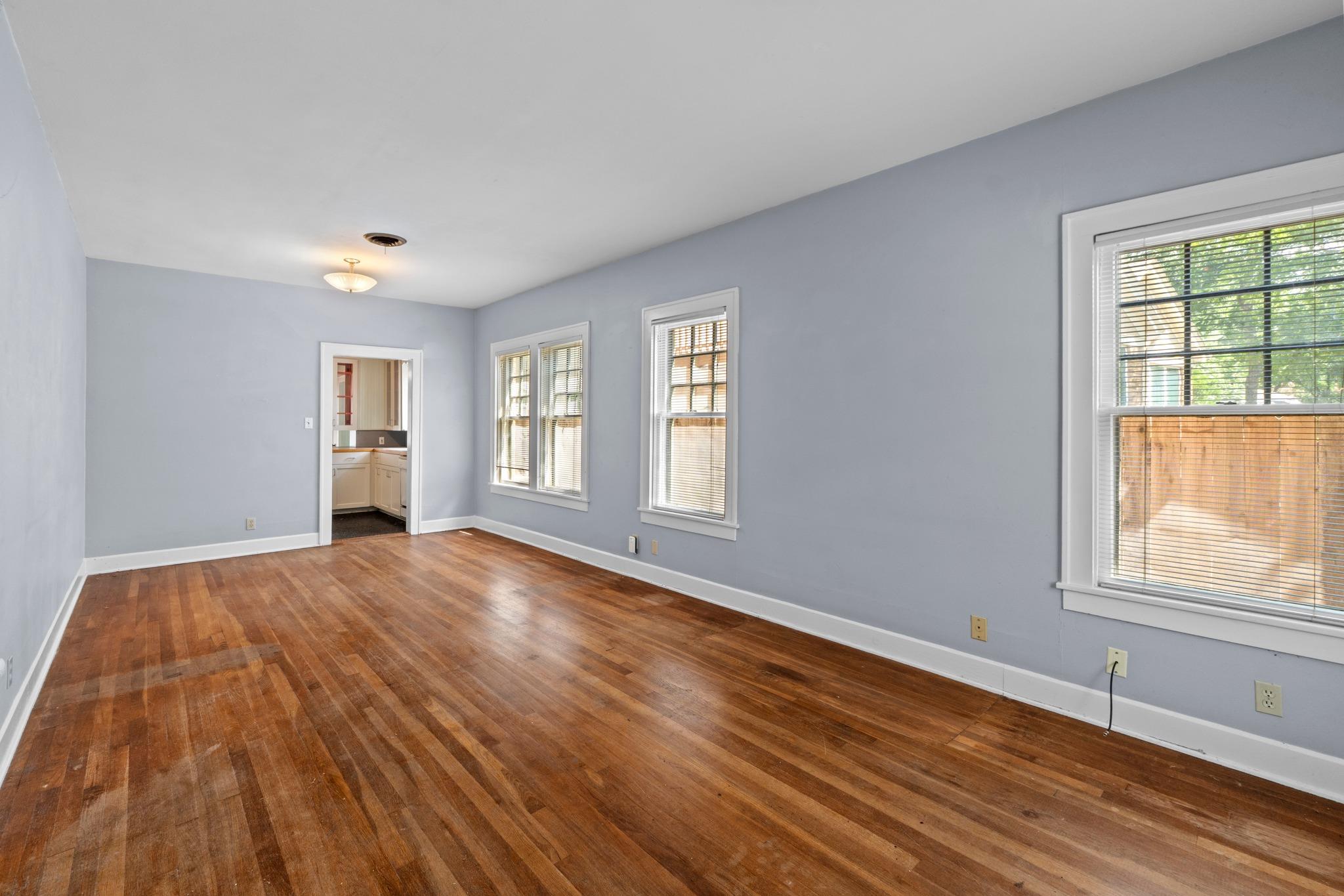 3014 Hemphill PARK — photo 3