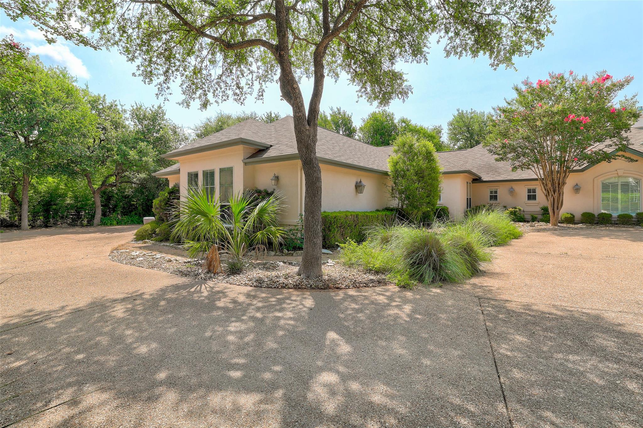 33 Meadows End — photo 4