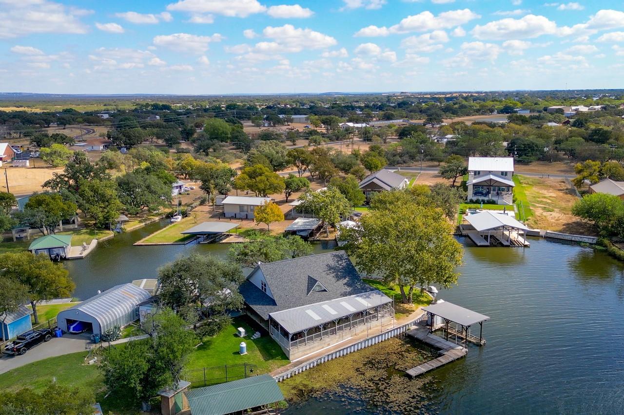 116 Shady CIR