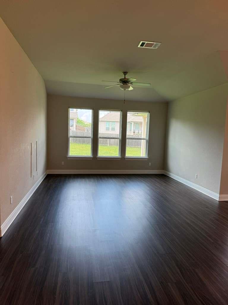 141 Seminole DR — photo 4