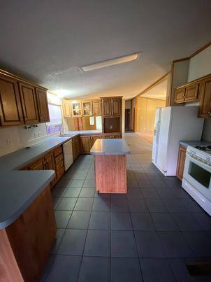 81 Roots RD — photo 3